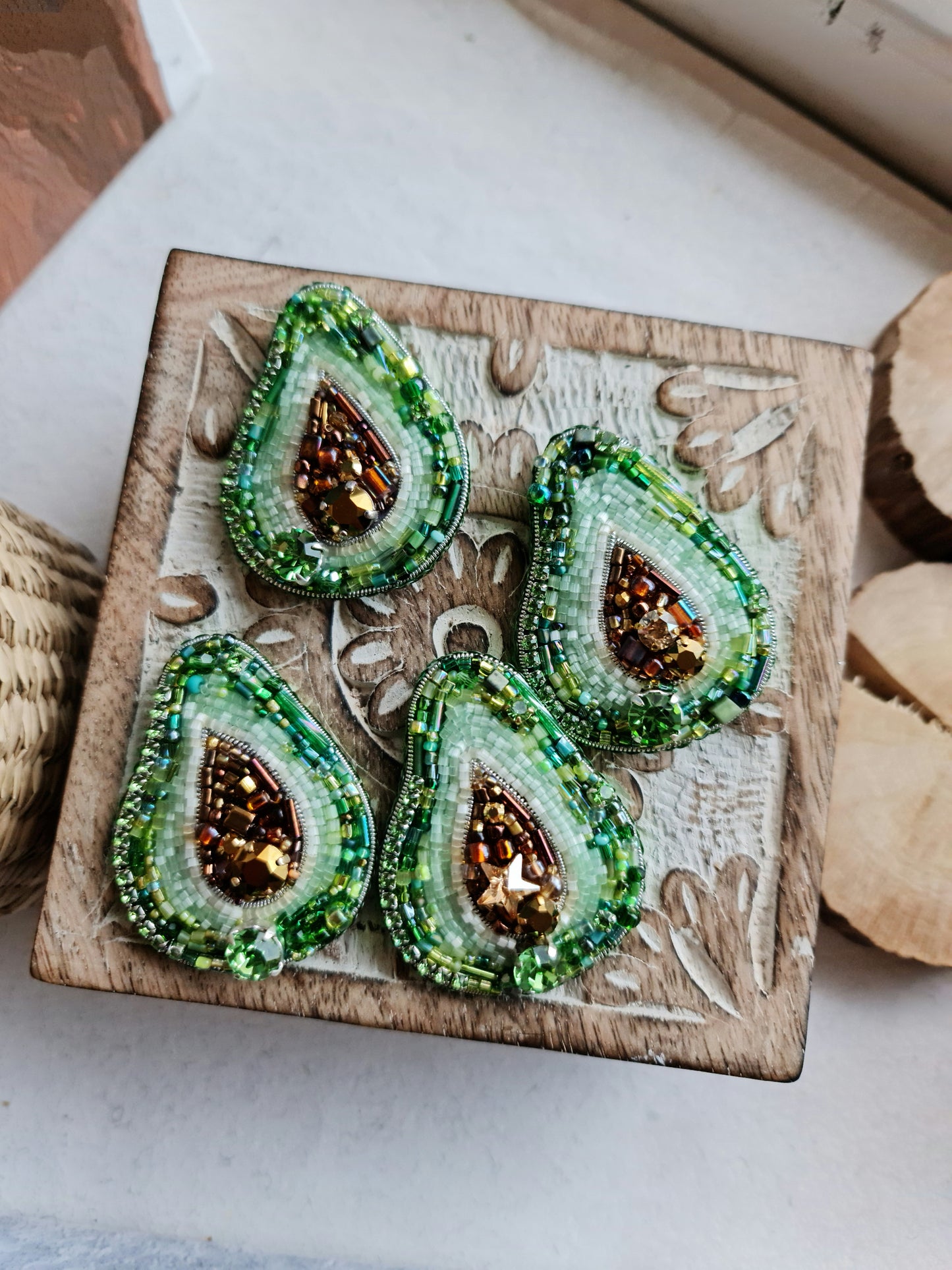 Lapel pin avocado beaded brooch, Fruit jewelry, father's day gift, gardener gift