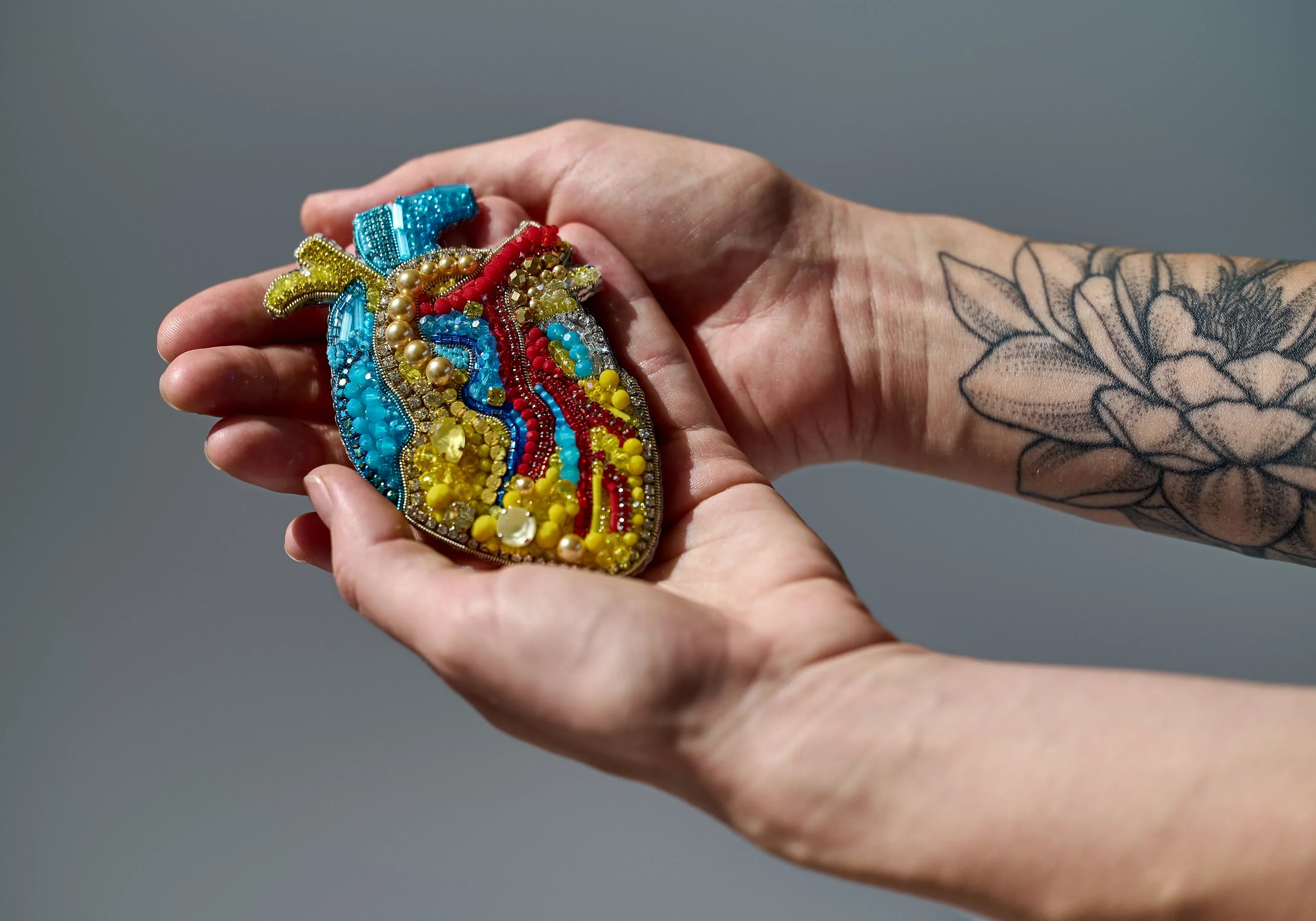 🎁 A Brooch with Meaning: 5 Gift Ideas for Special Occasions