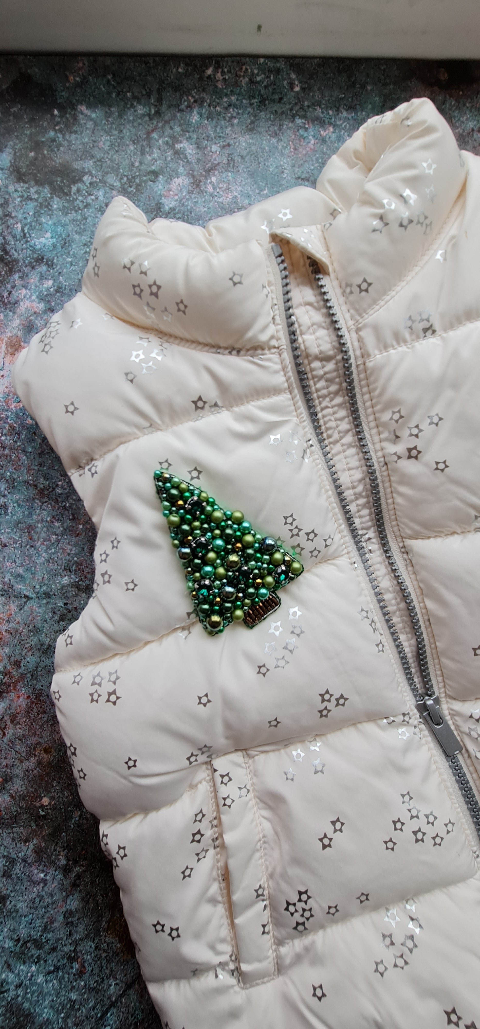 Emerald Christmas Tree Brooch