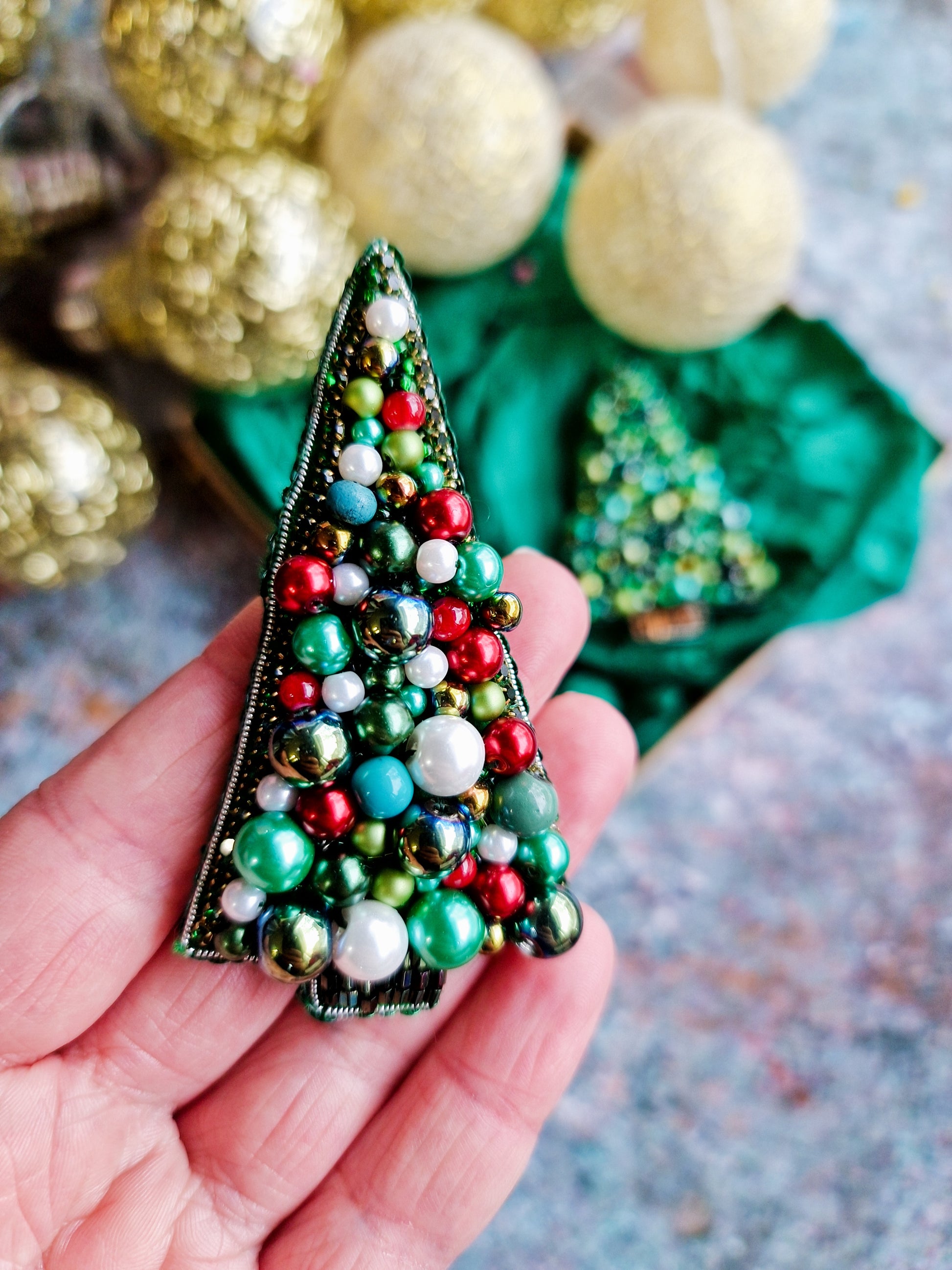 Christmas Tree Beaded Brooch