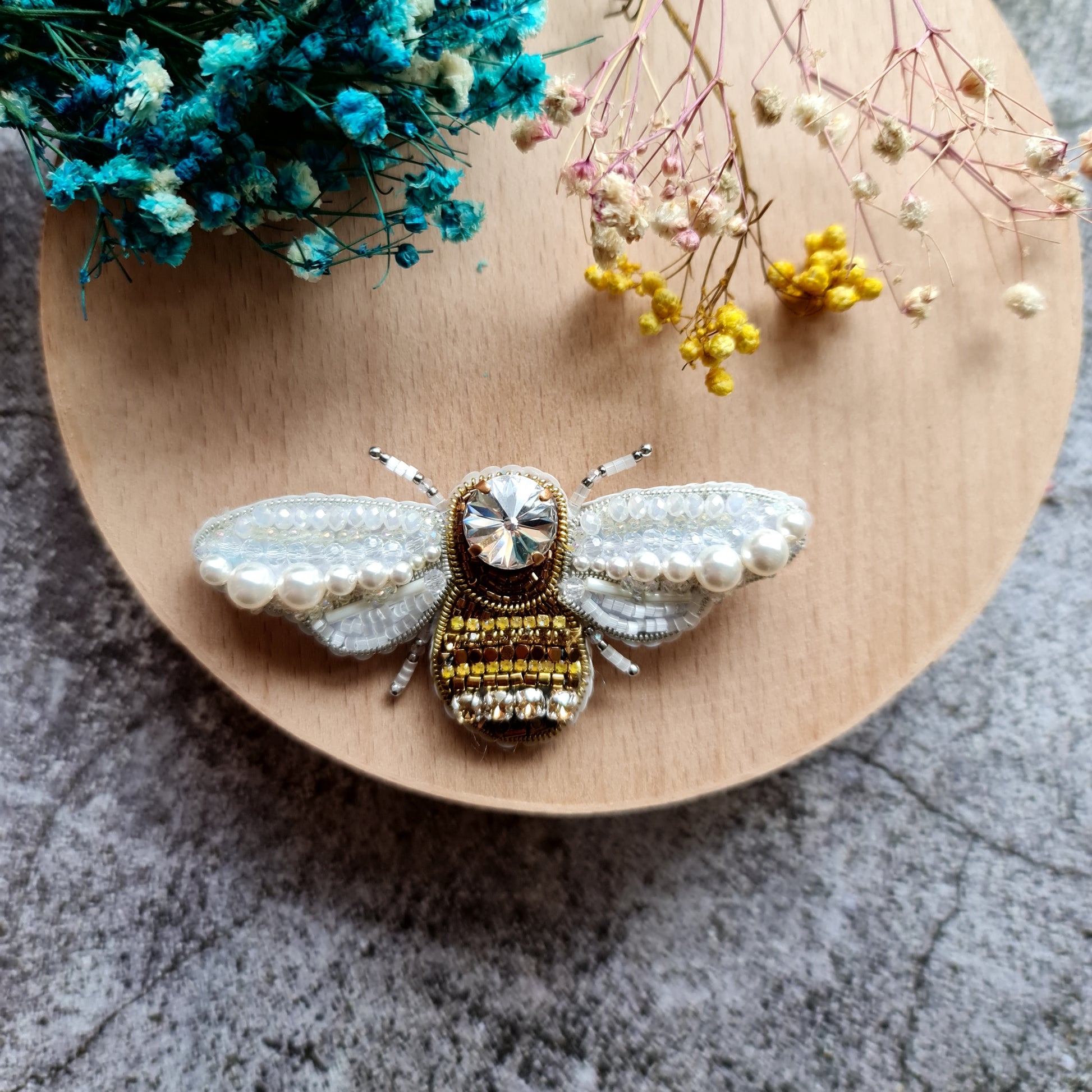 Bee beaded brooch pin, embroidered insect brooch