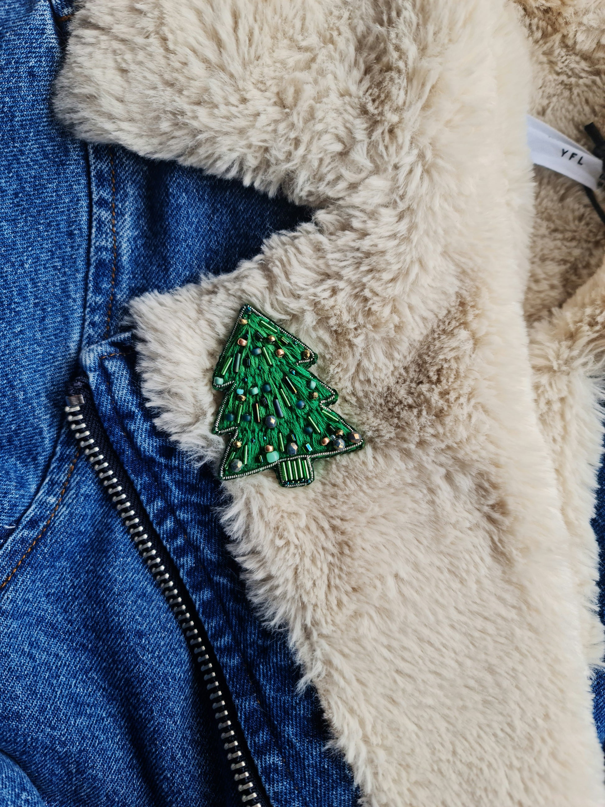 Green Christmas Tree Brooch – Hand Embroidered Holiday Pin