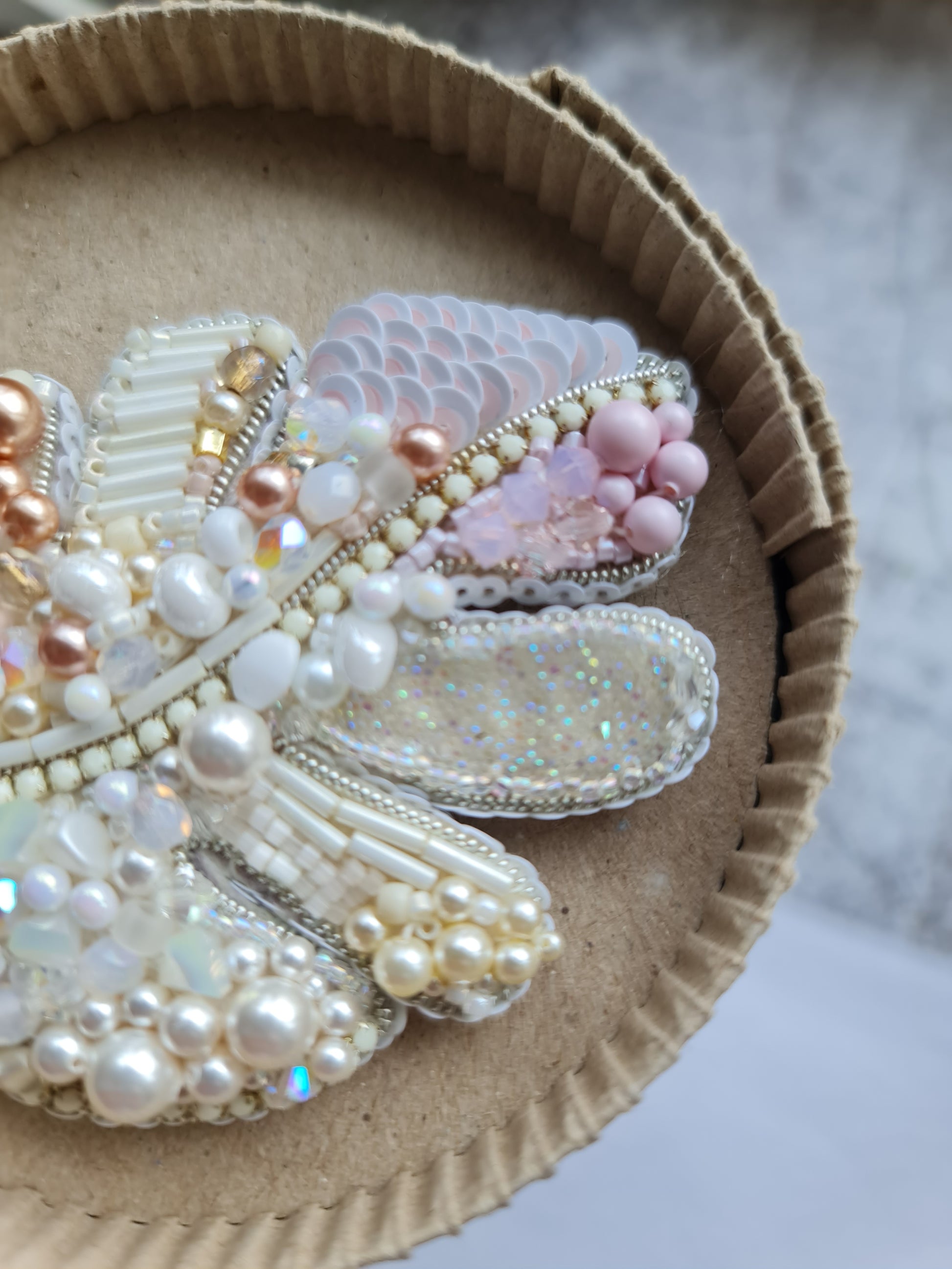 Monstera Leaf Beaded Brooch or Keychain