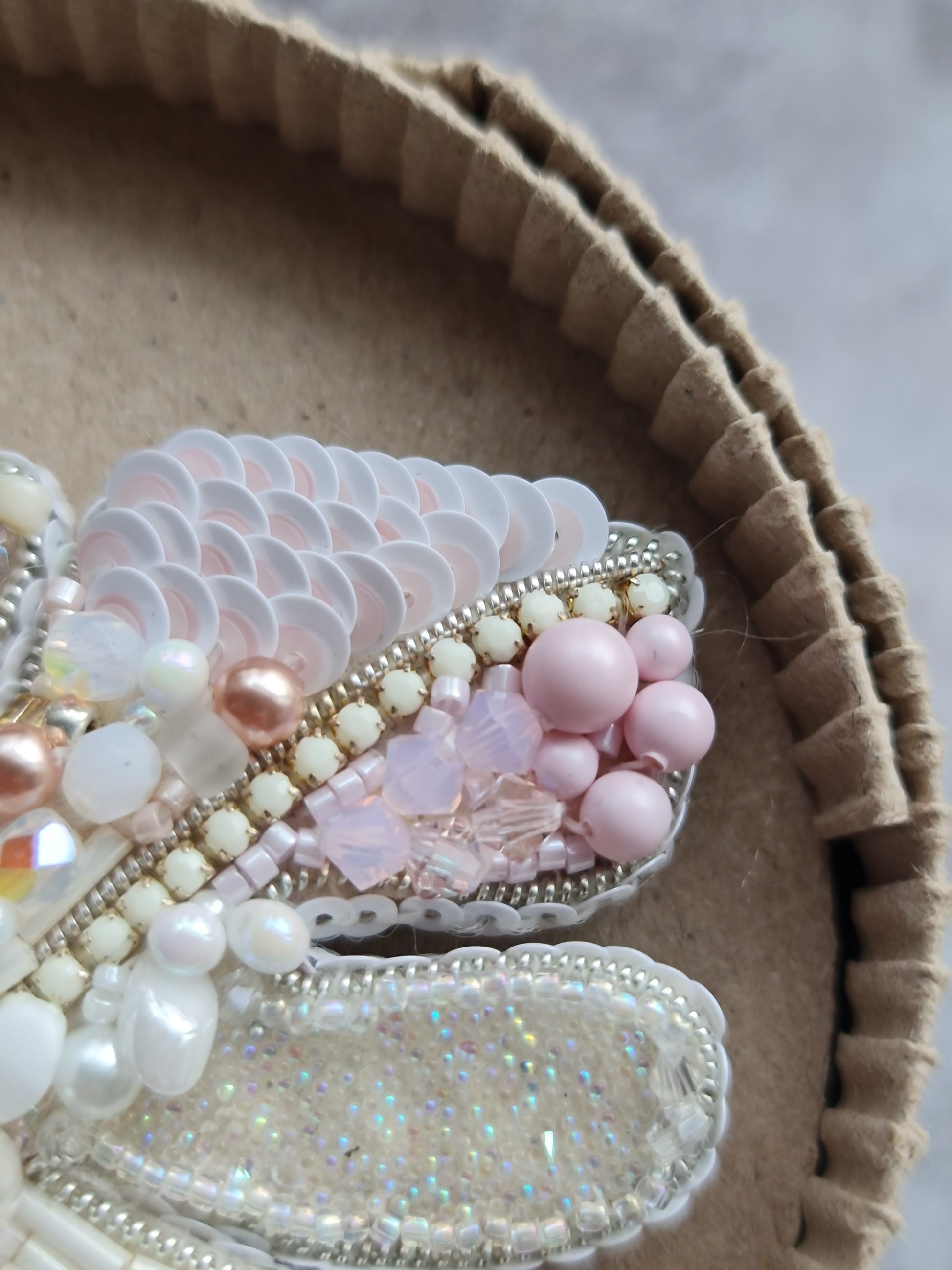 Monstera Leaf Beaded Brooch or Keychain