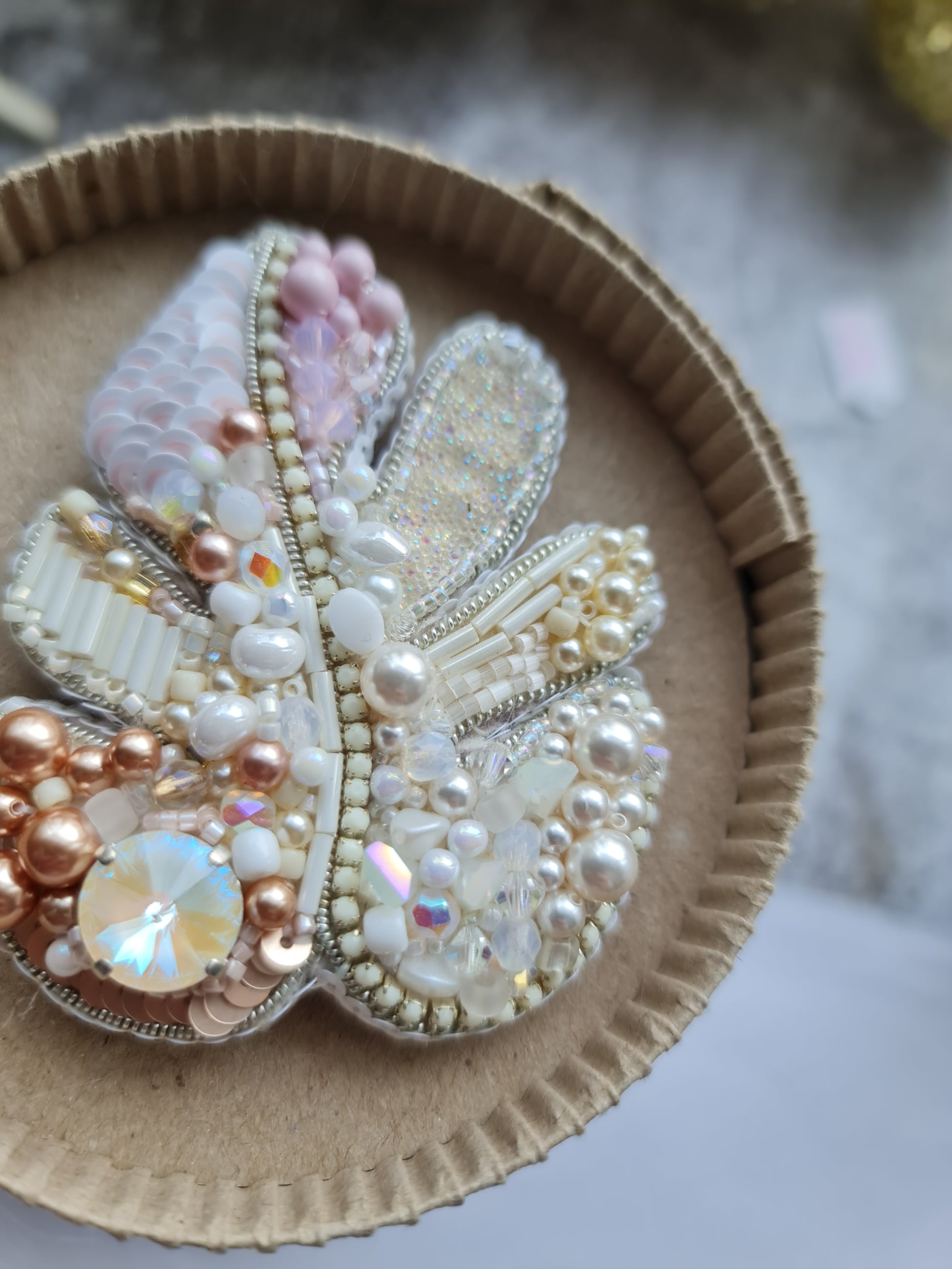 Monstera Leaf Beaded Brooch or Keychain
