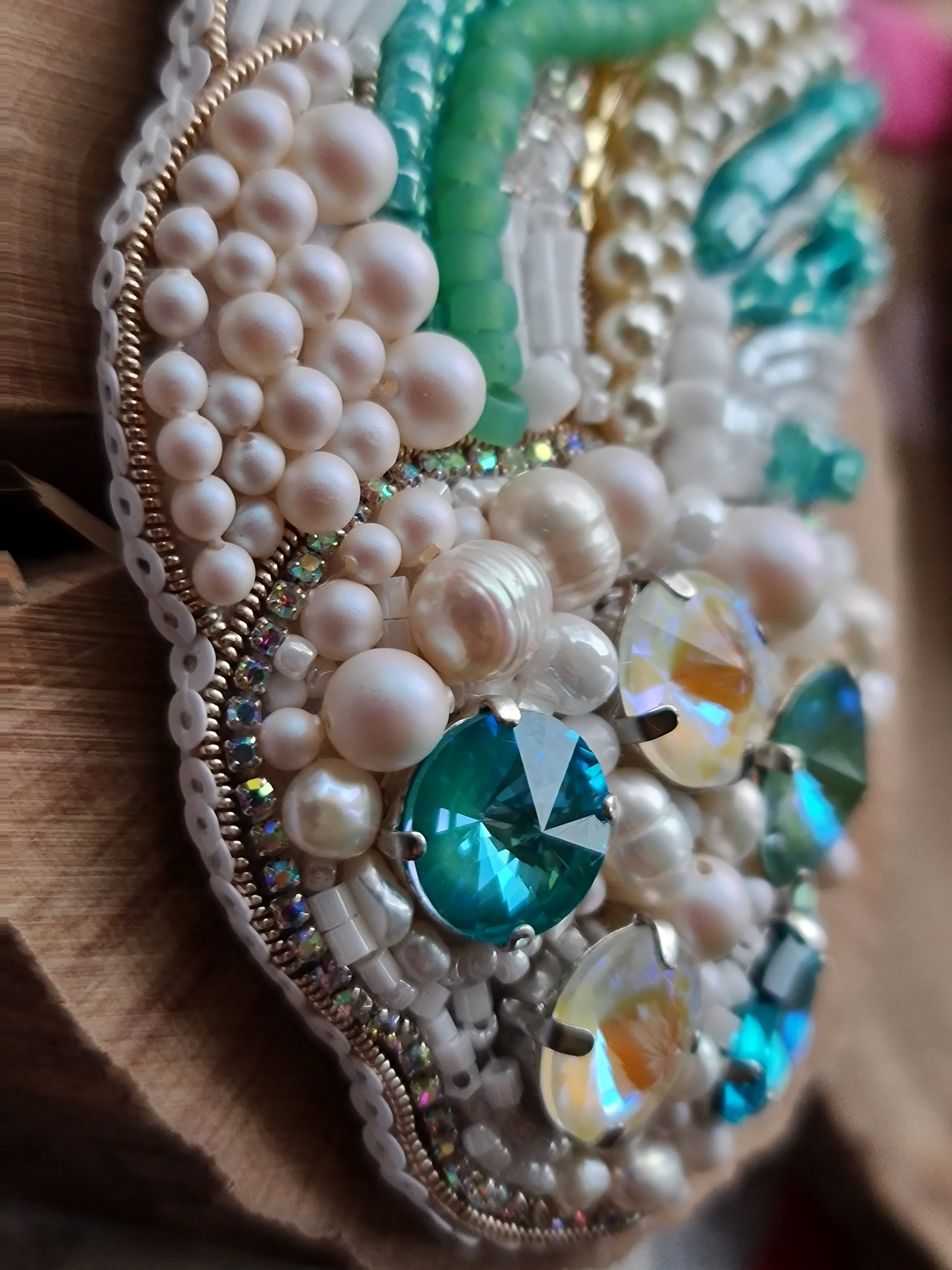 Pearl Anatomical Heart Beaded Brooch