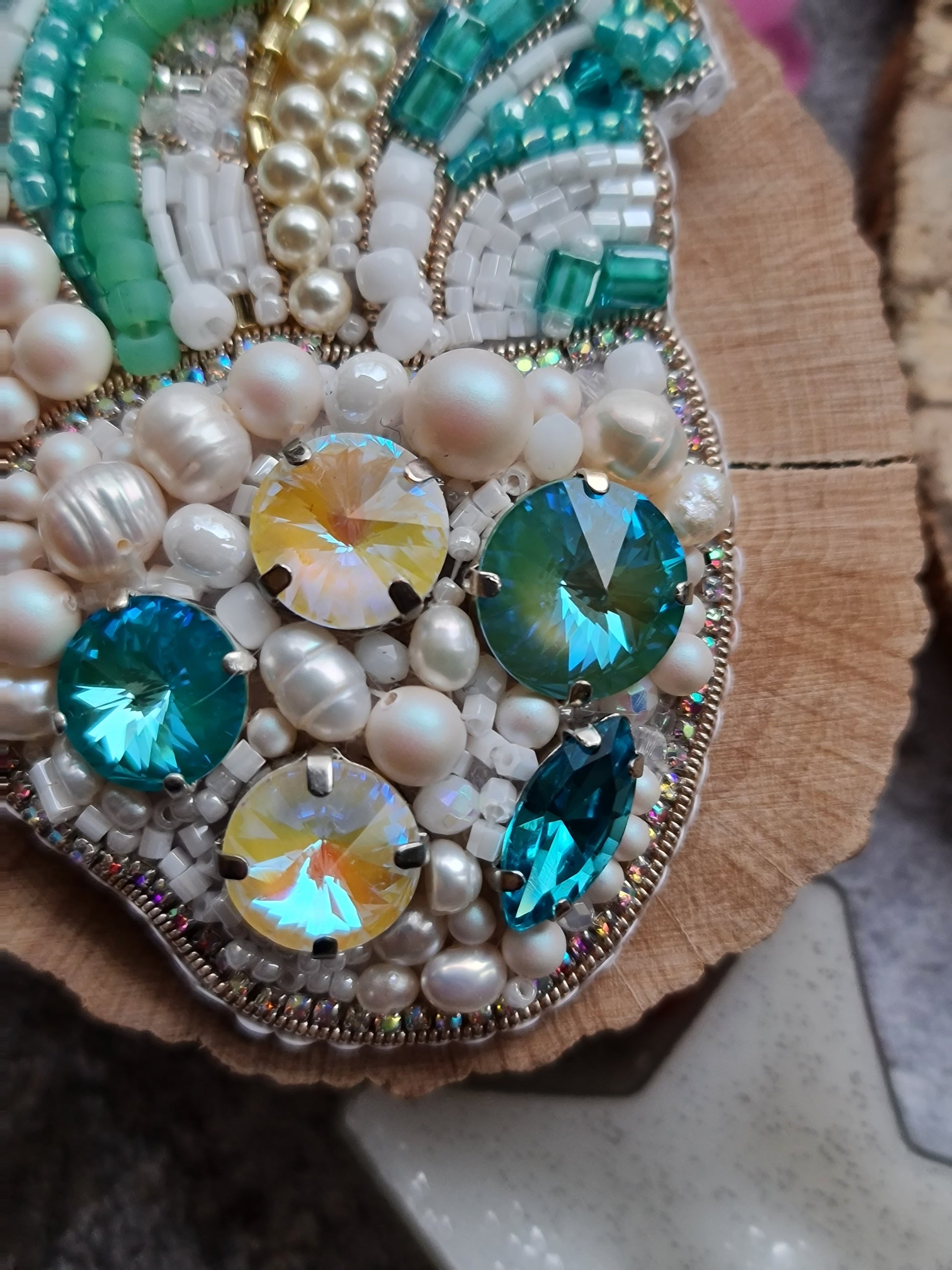 Pearl Anatomical Heart Beaded Brooch