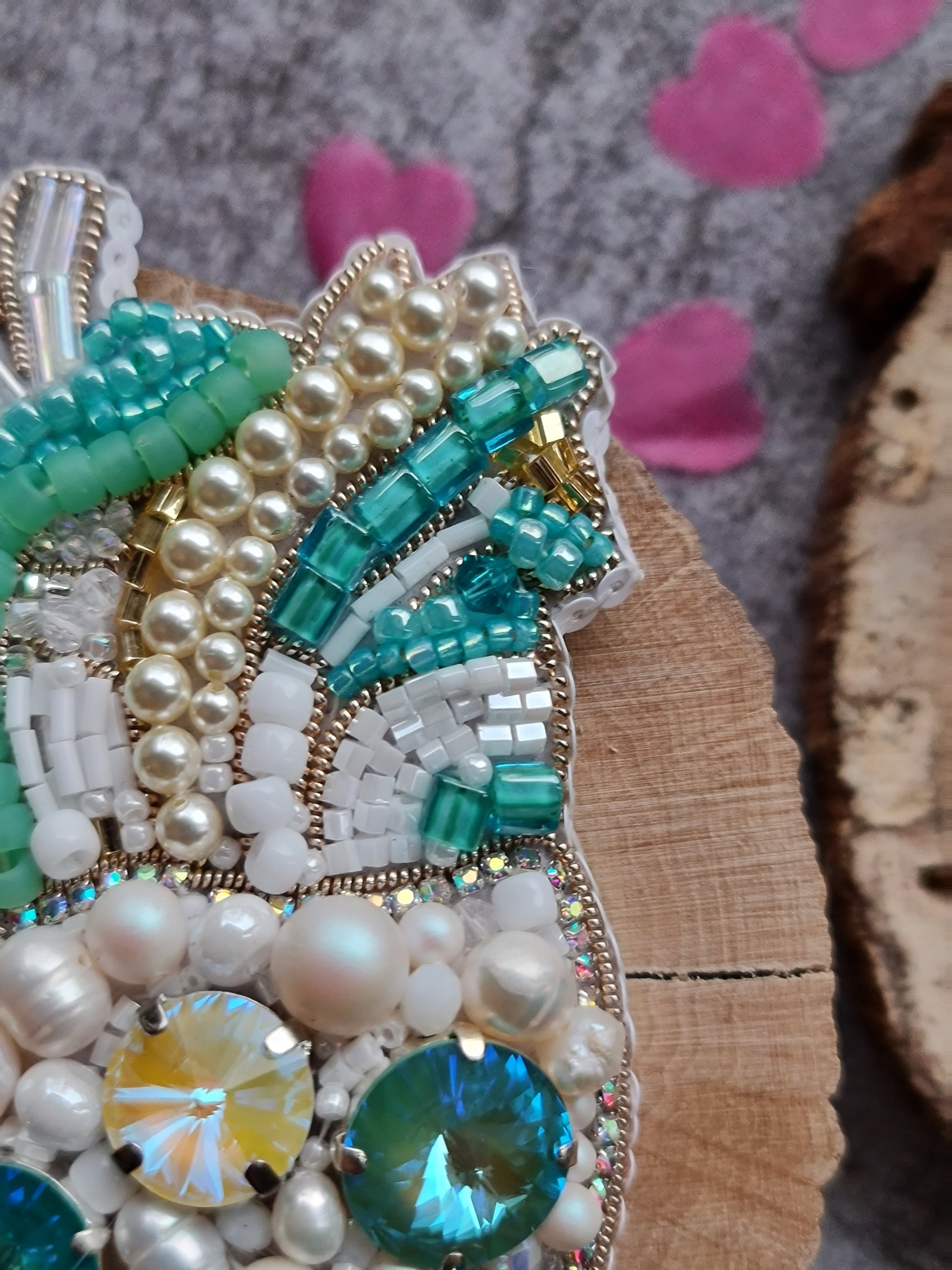 Pearl Anatomical Heart Beaded Brooch
