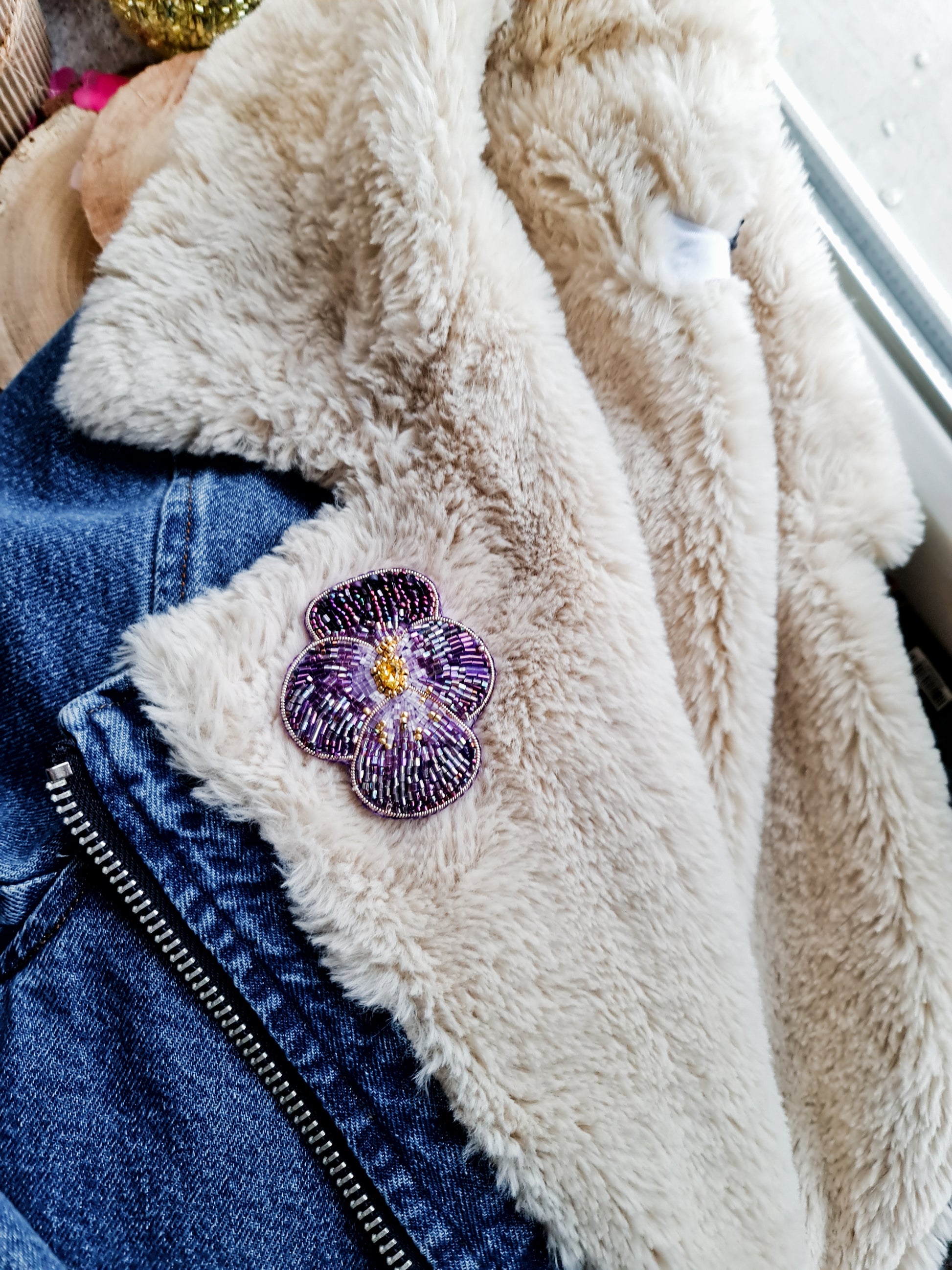 Pansies beaded brooch, flower nature jewelry, valentine gift