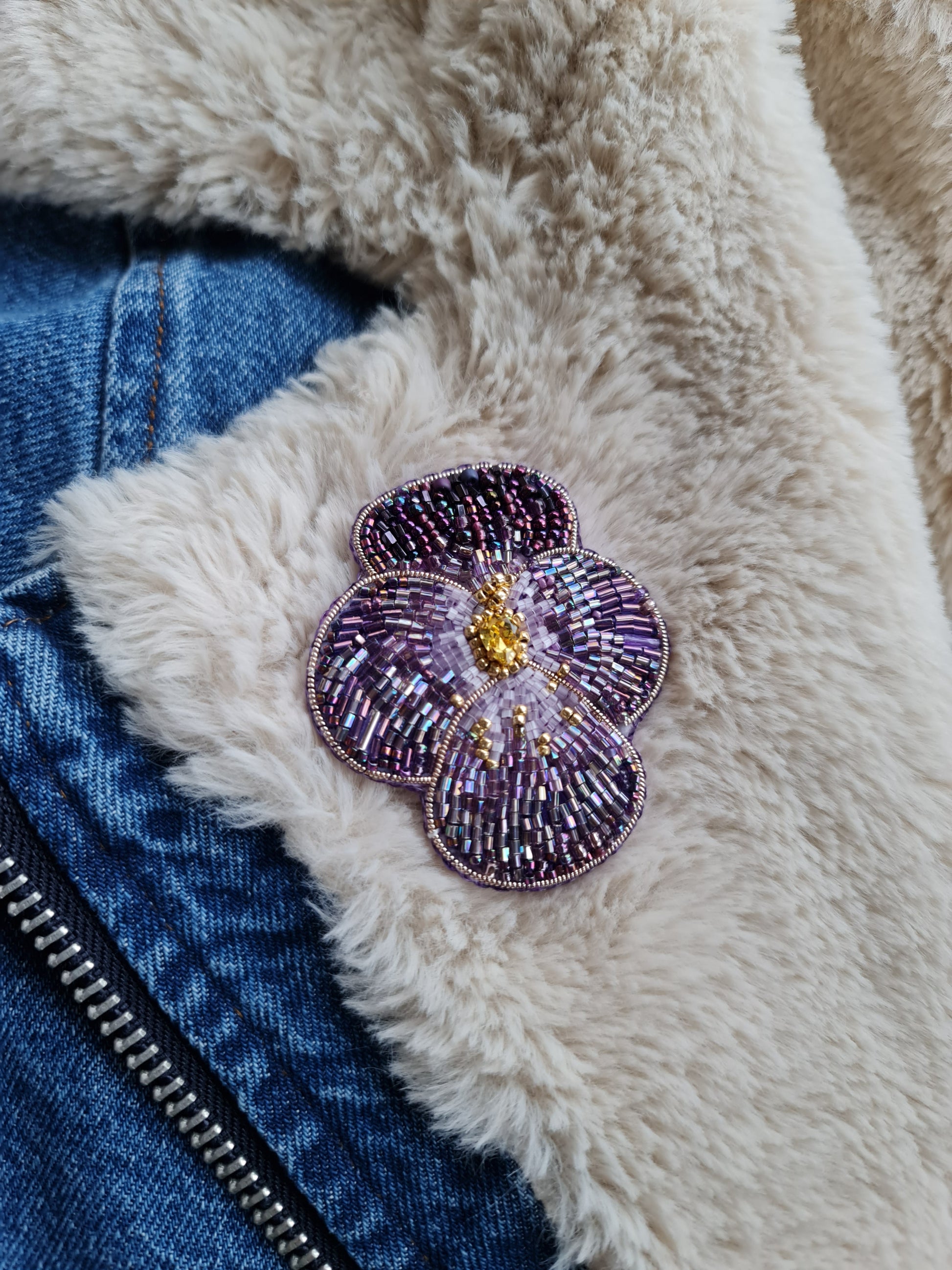 Pansies beaded brooch, flower nature jewelry, valentine gift