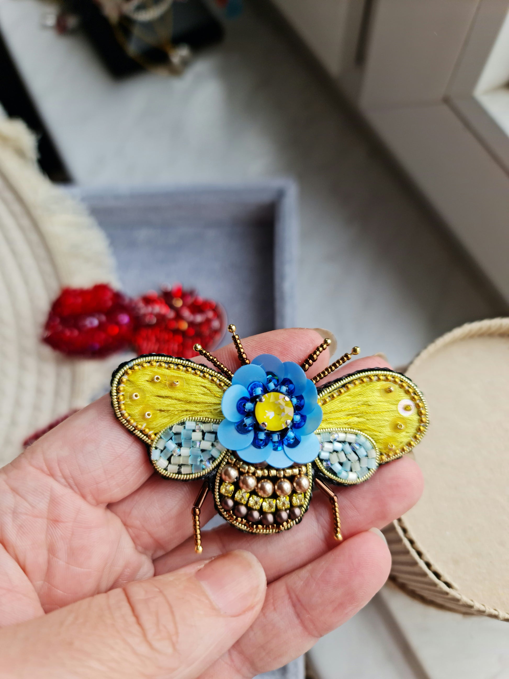Bee beaded brooch pin, embroidered insect brooch