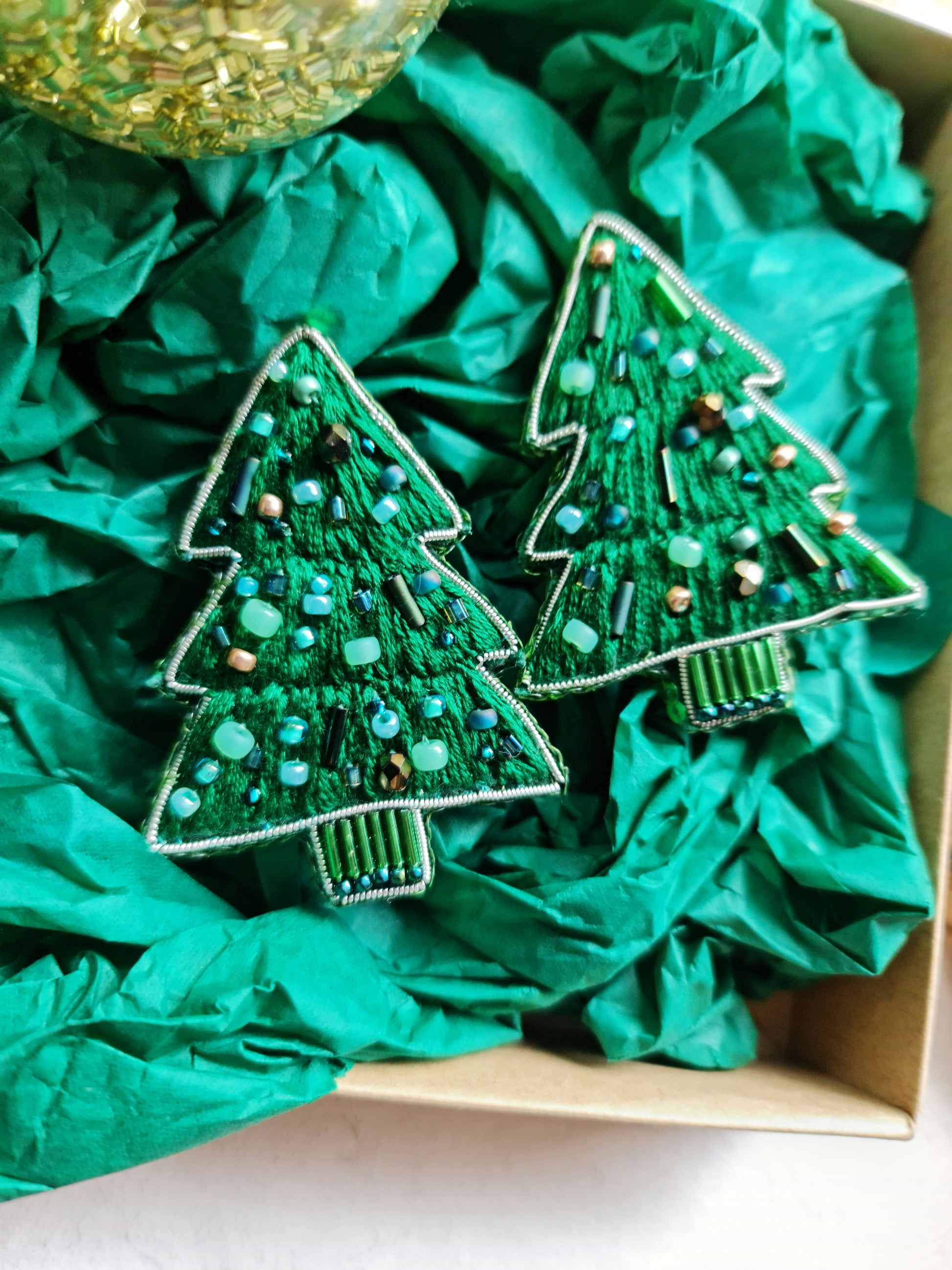 Green Christmas Tree Brooch – Hand Embroidered Holiday Pin