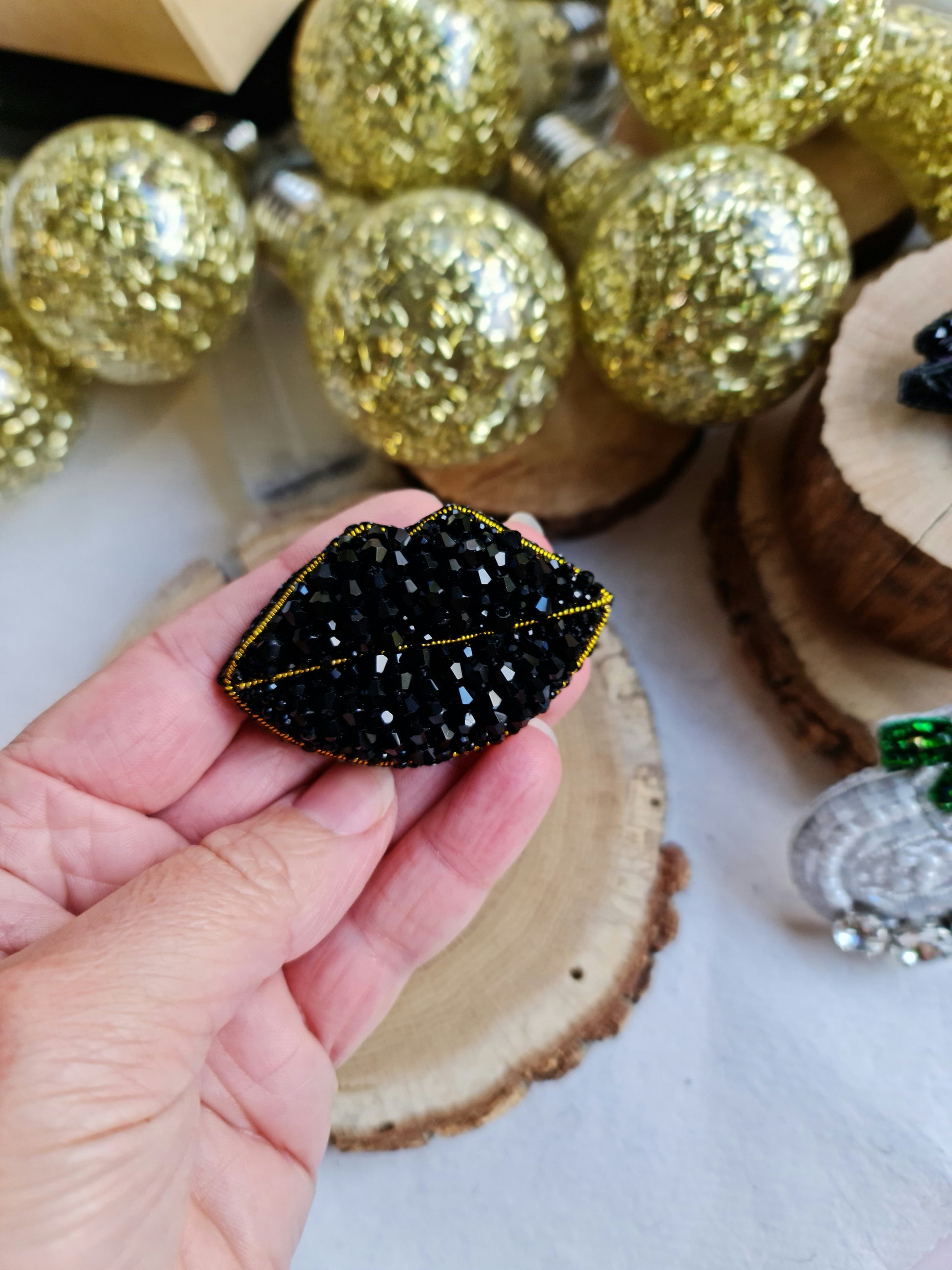 Red Lips Beaded Brooch