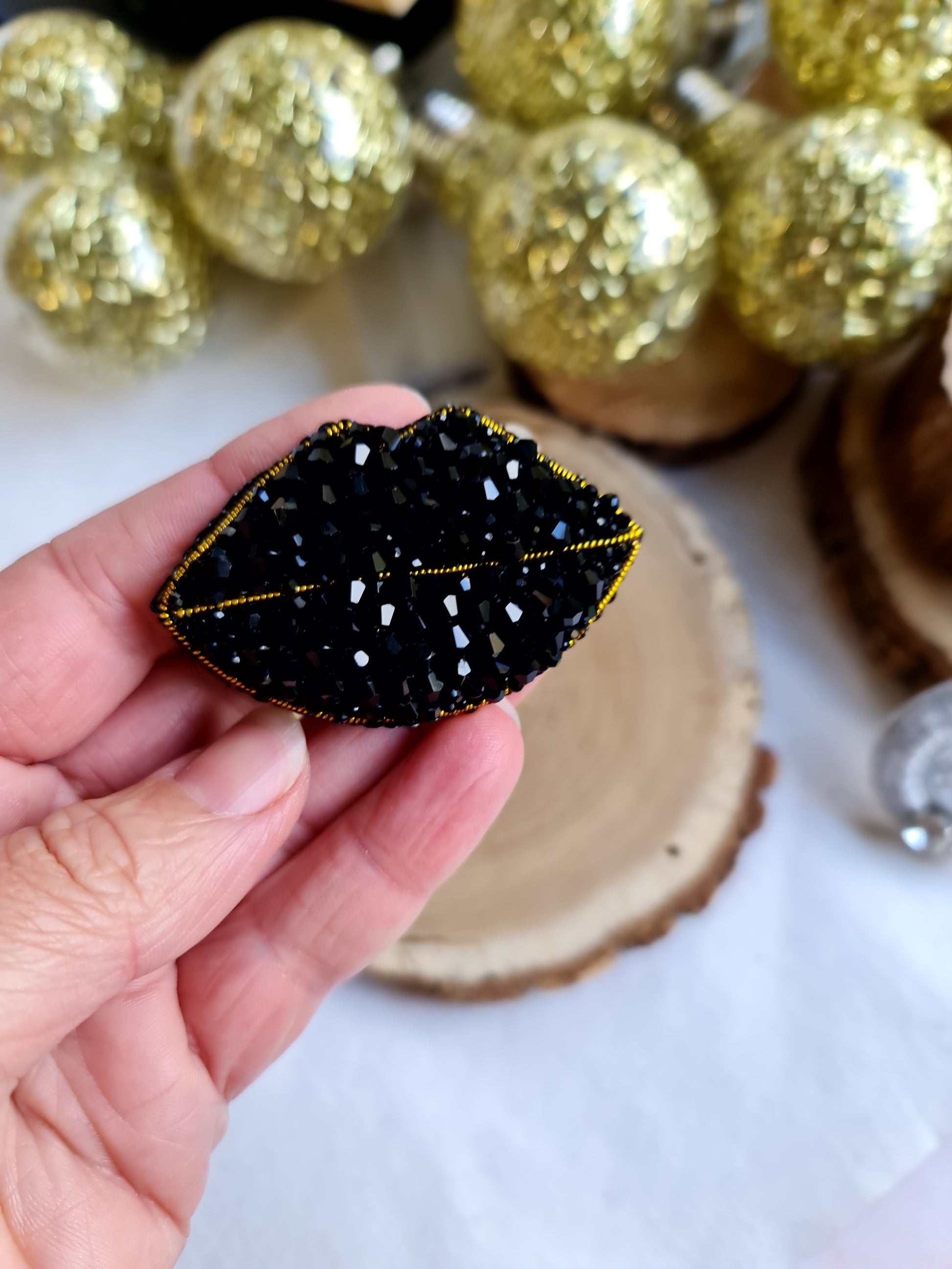 Red Lips Beaded Brooch