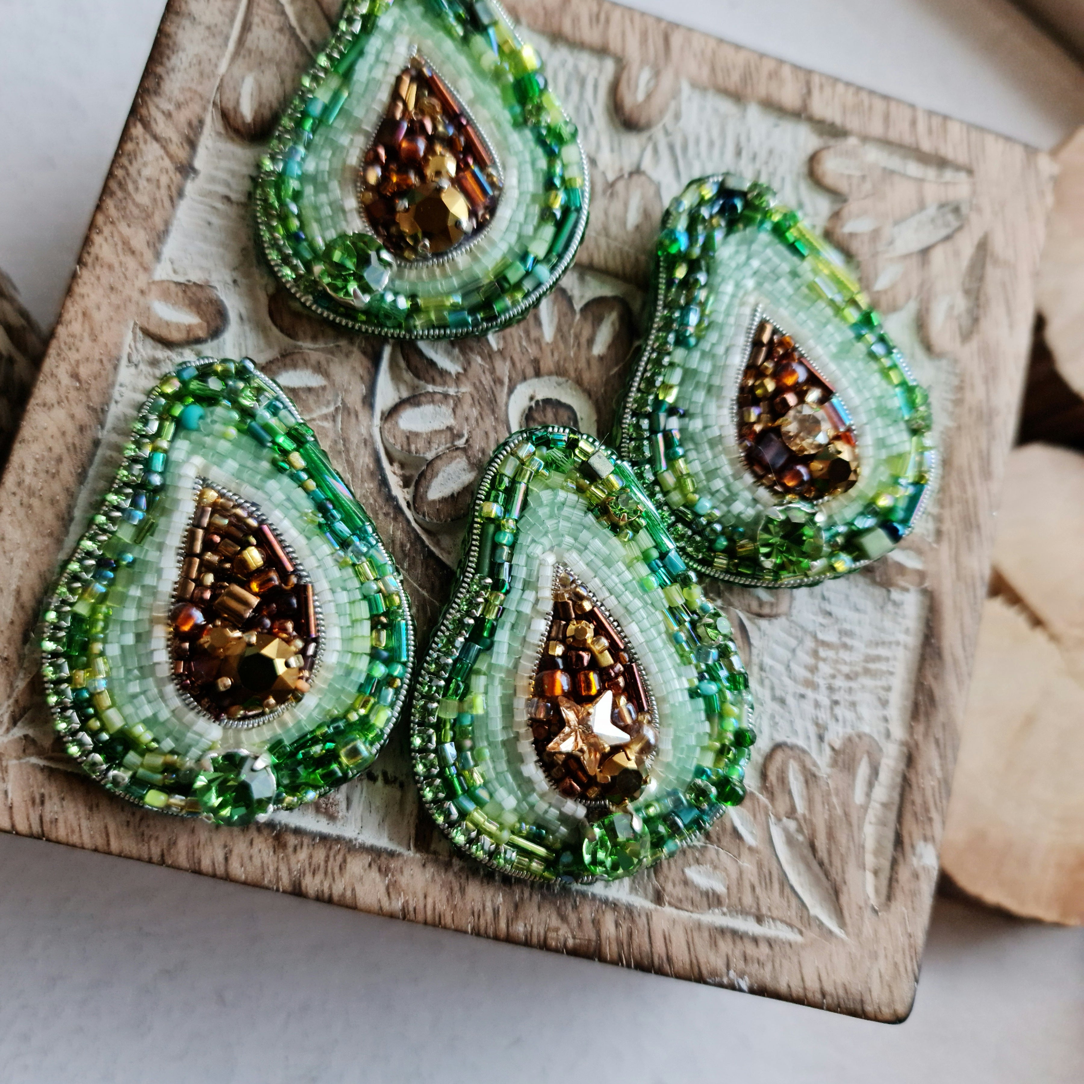 Lapel pin avocado beaded brooch, Fruit jewelry, father's day gift, gardener gift