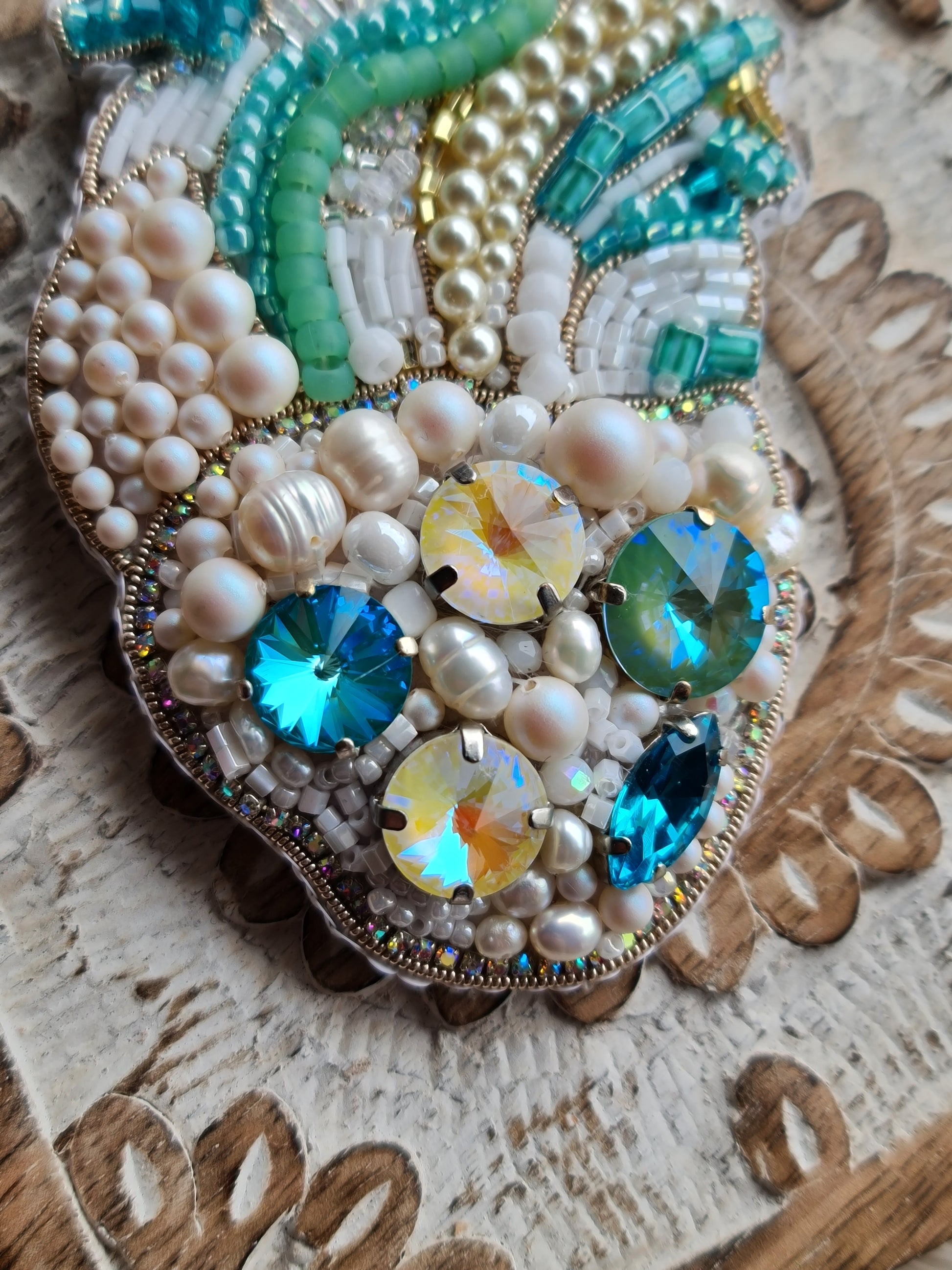 Pearl Anatomical Heart Beaded Brooch