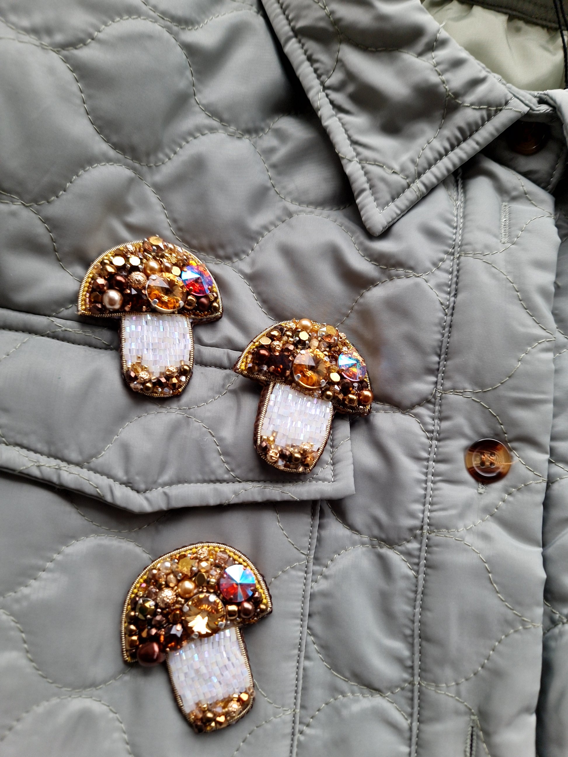 Brown Mushroom Beaded Brooch