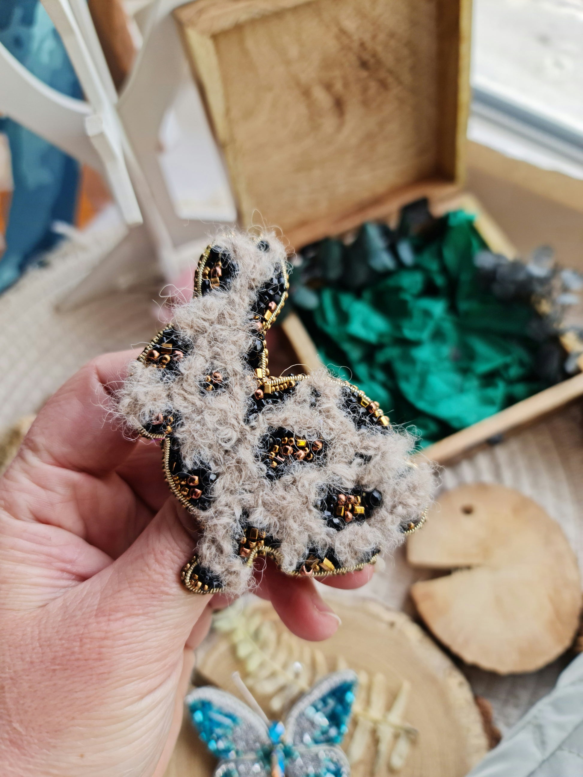 Spotted Bunny Beaded Brooch