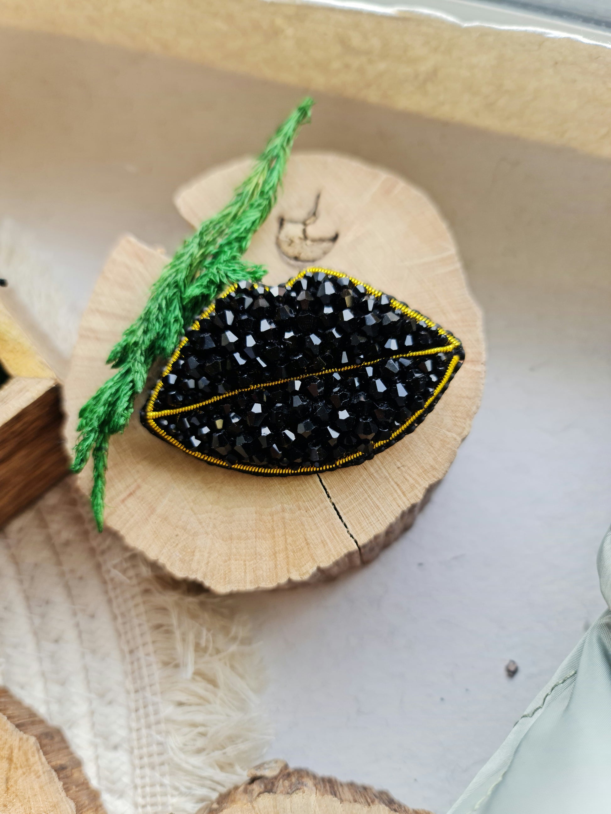 Red Lips Beaded Brooch