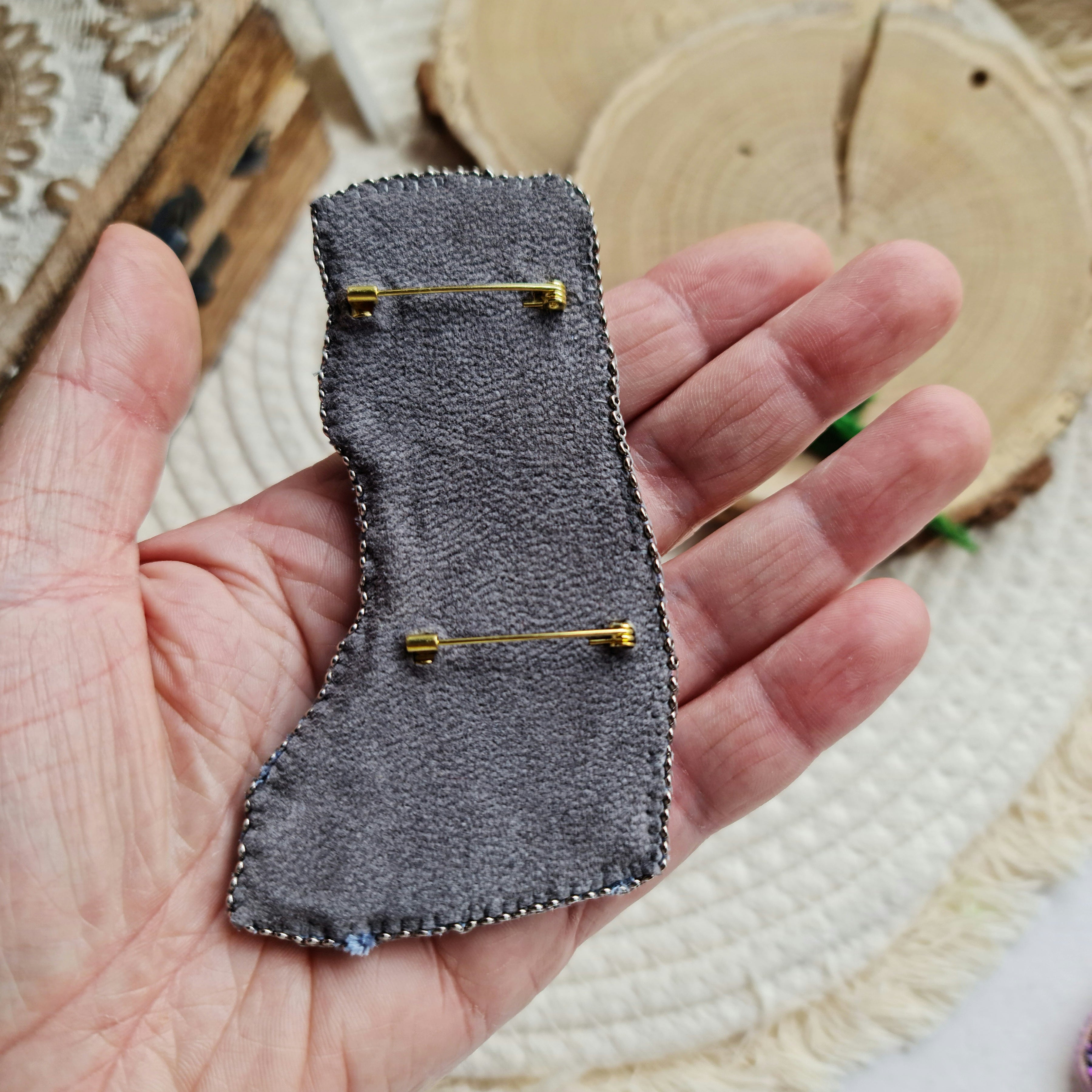 Body Art Beaded Brooch