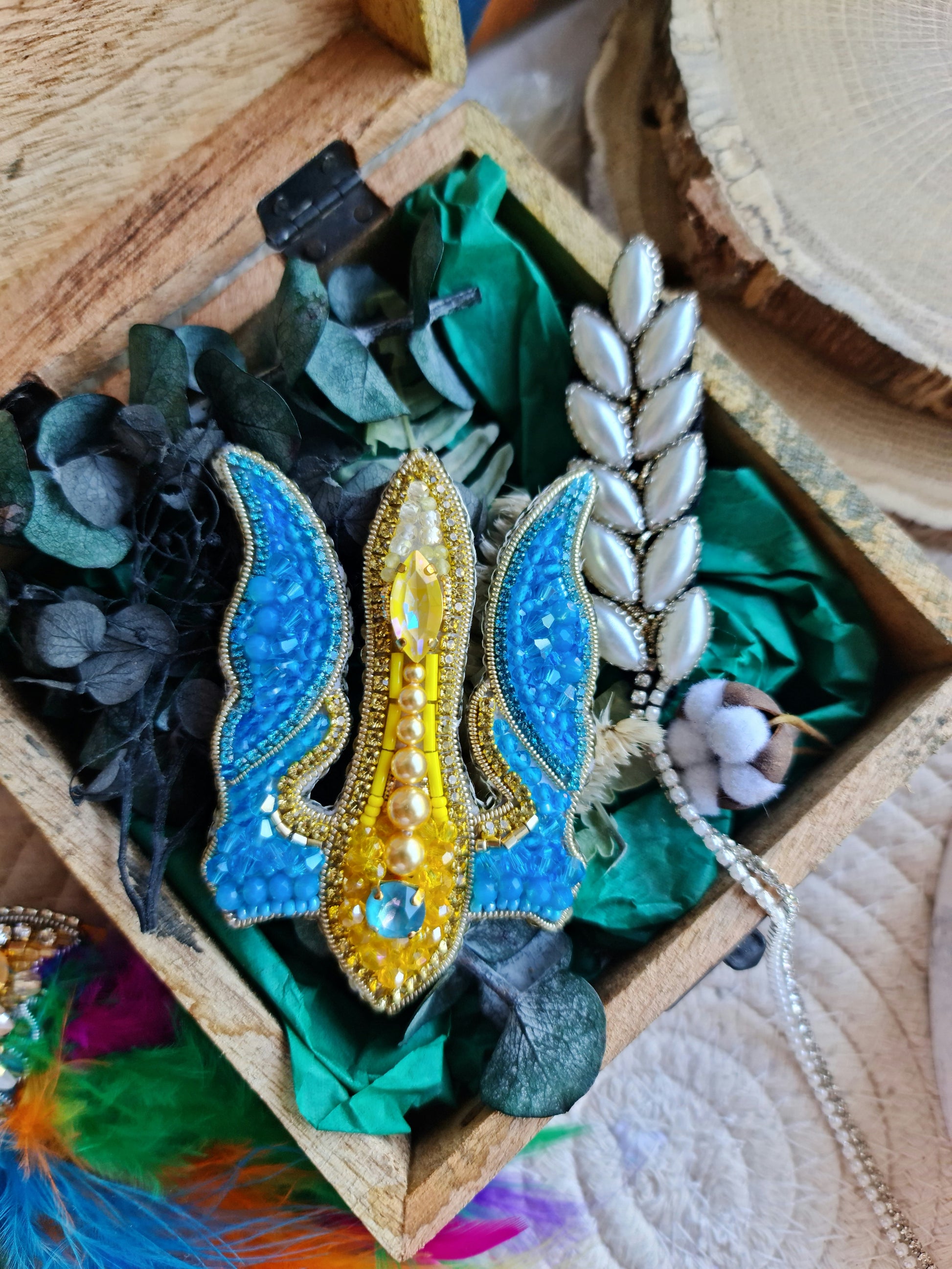 Blue and Yellow Trident Beaded Brooch