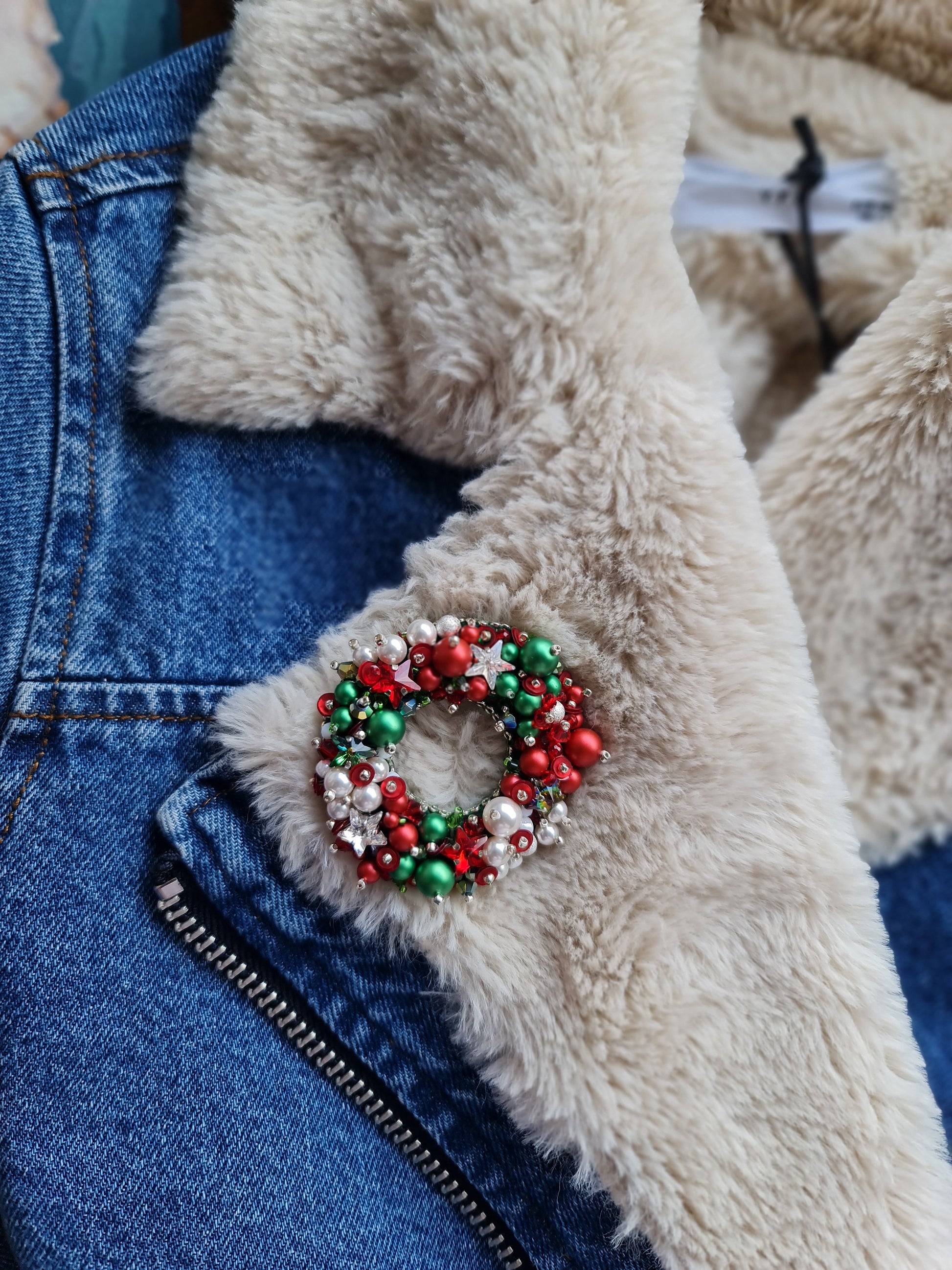 Christmas Wreath Brooch