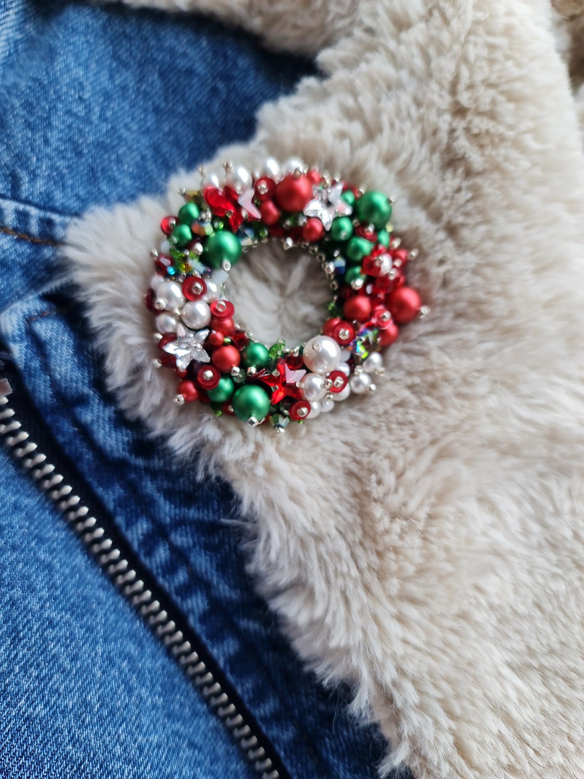 Christmas Wreath Brooch