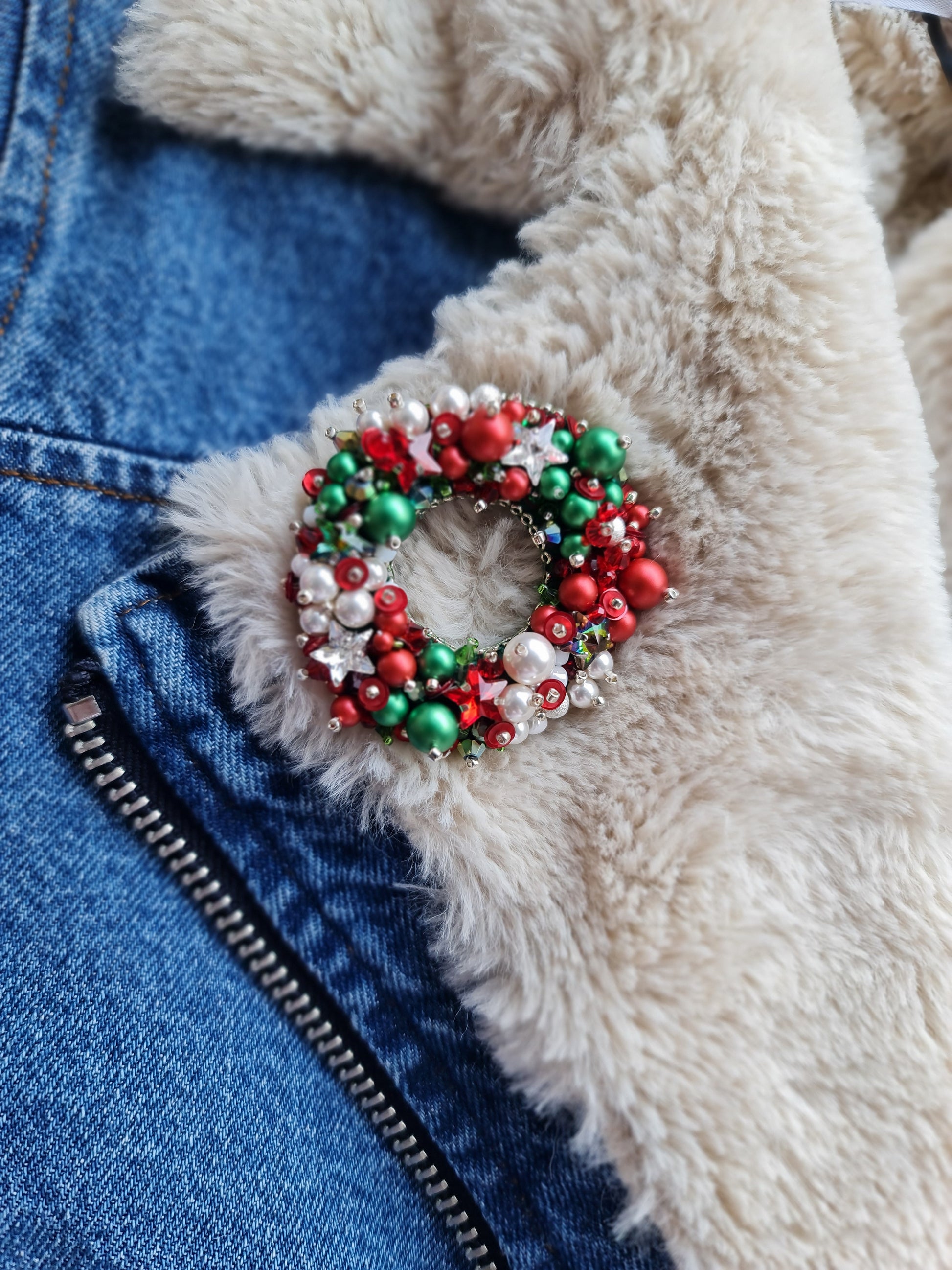 Christmas Wreath Brooch