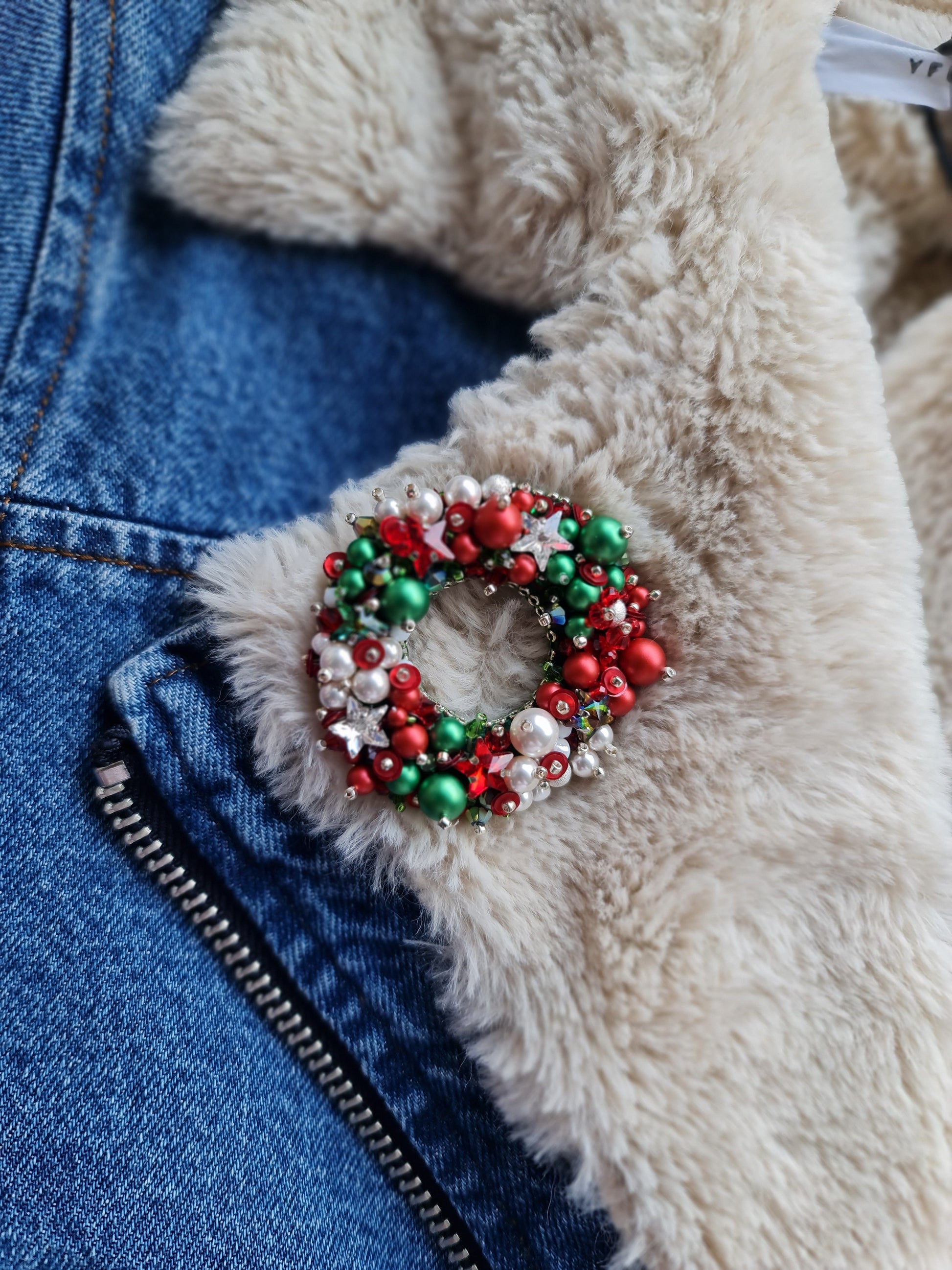 Christmas Wreath Brooch