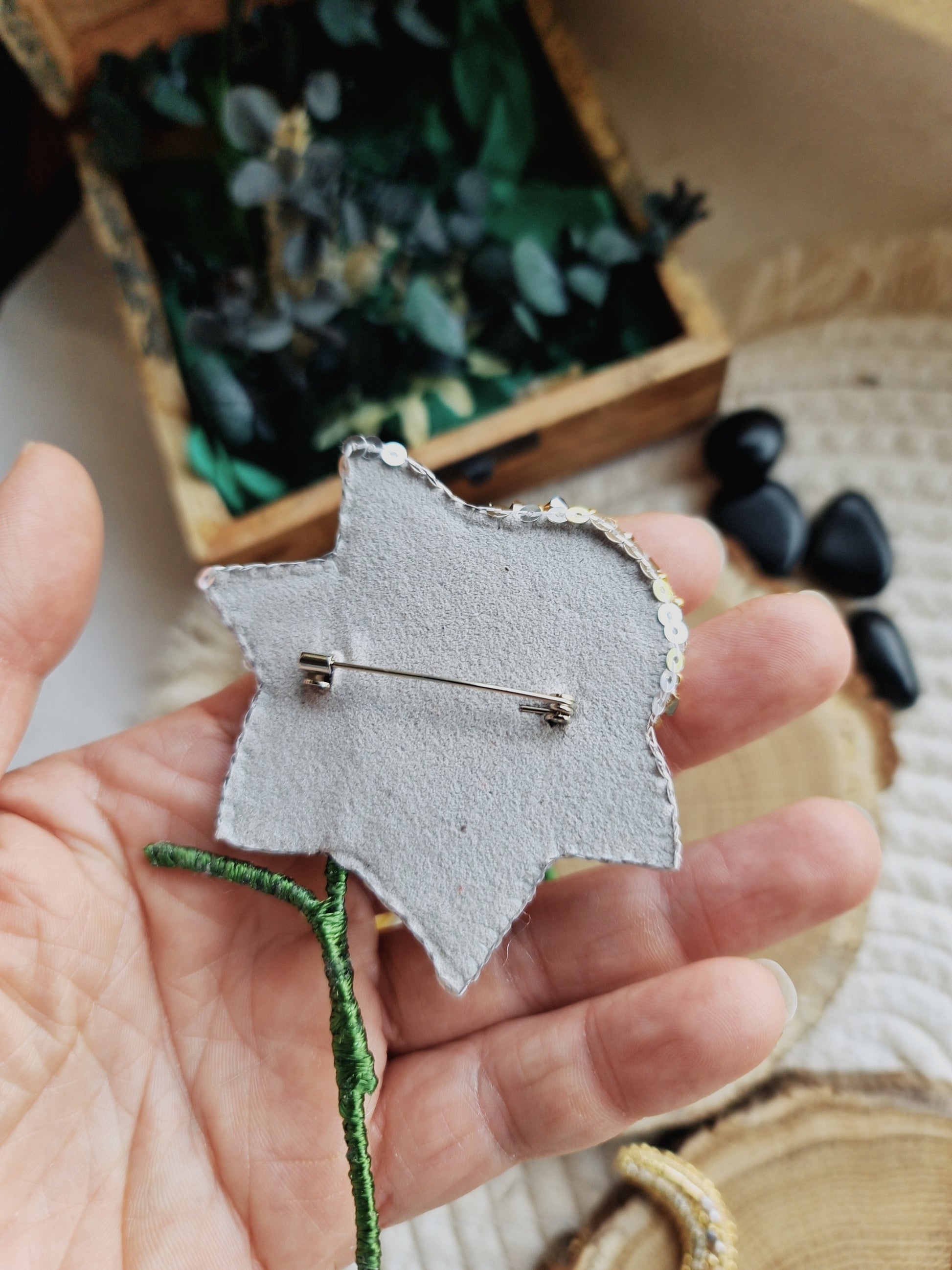 Daffodil Beaded Brooch