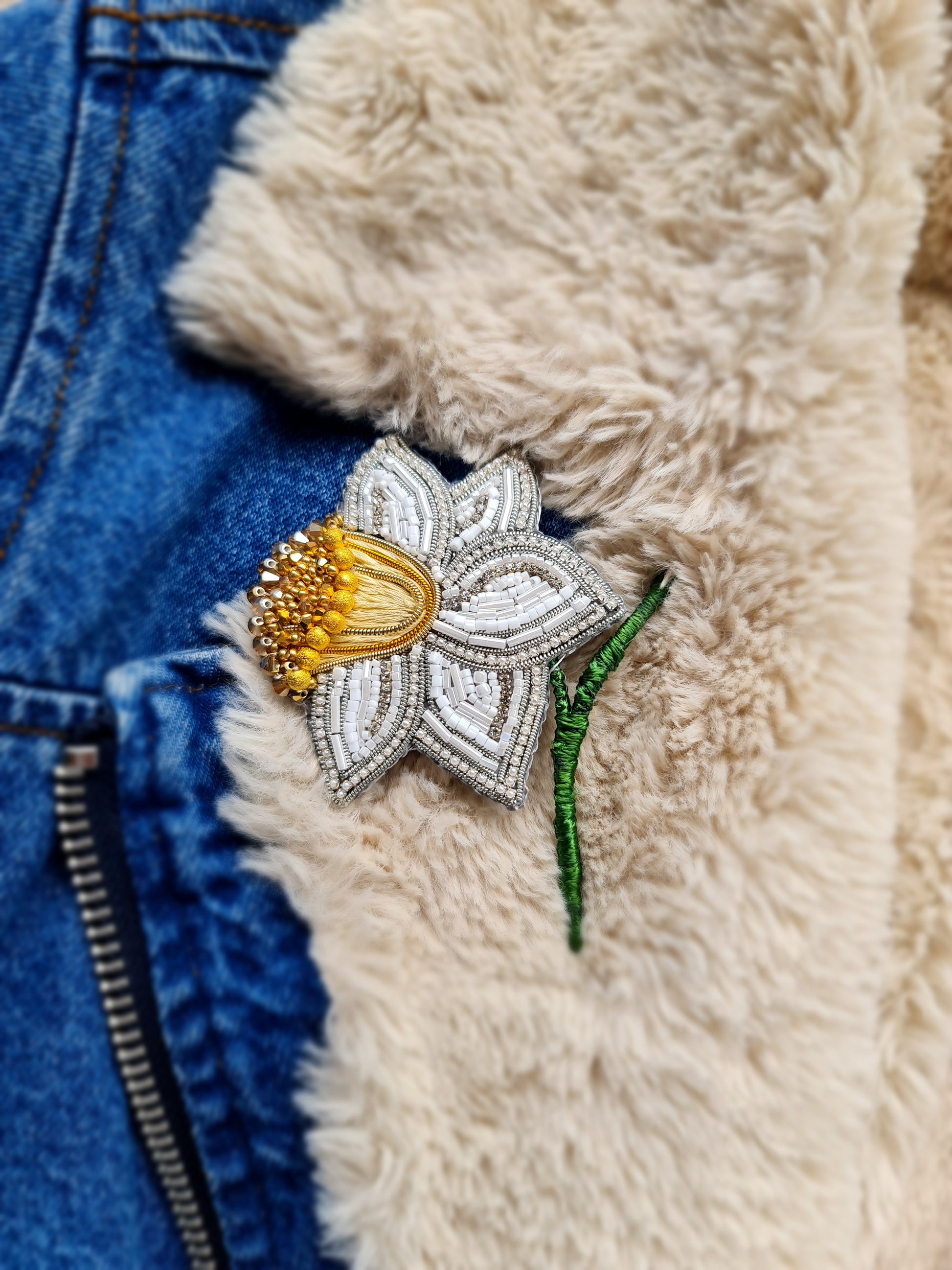 Daffodil Beaded Brooch