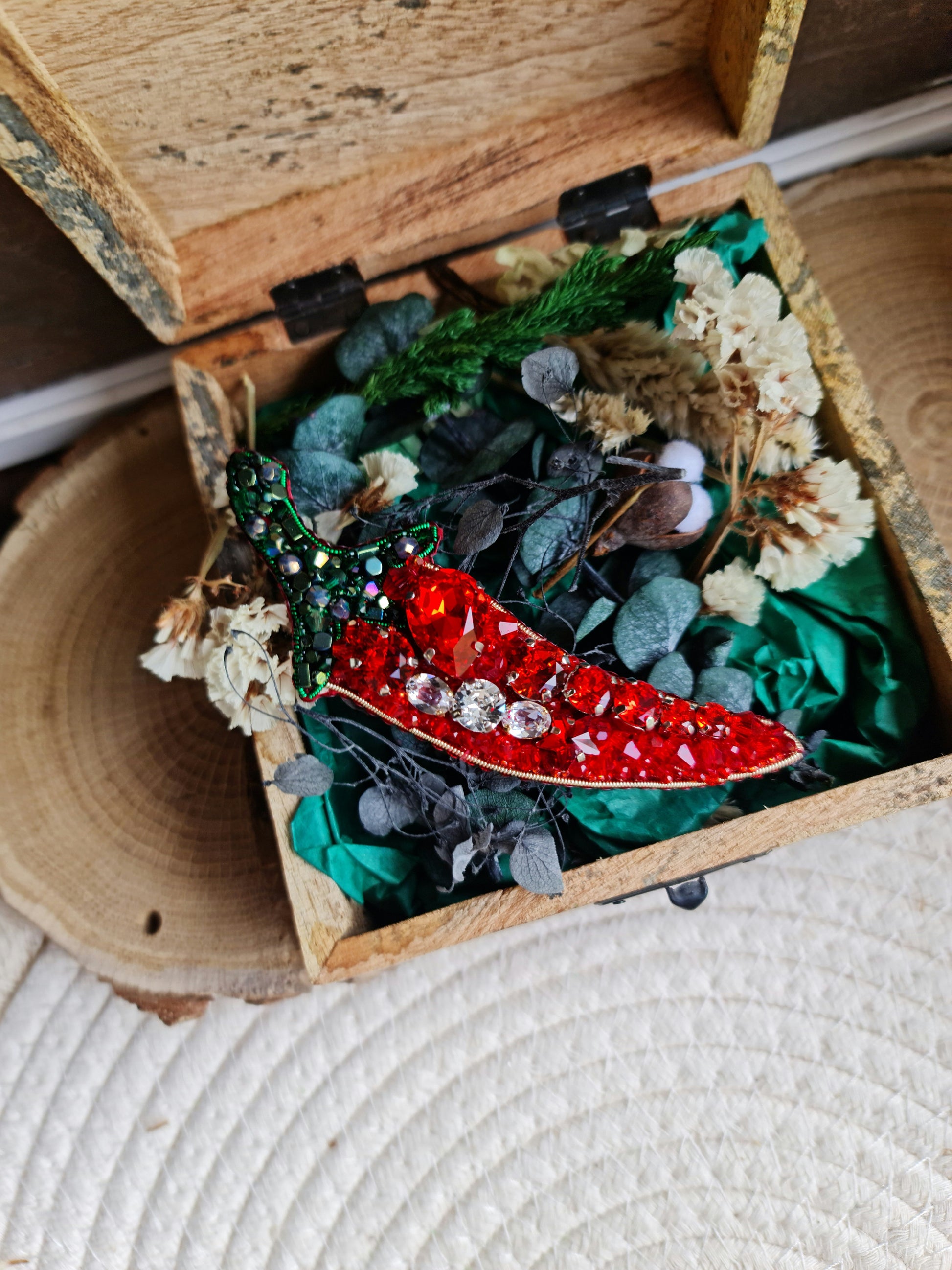 Chili Pepper Beaded Brooch
