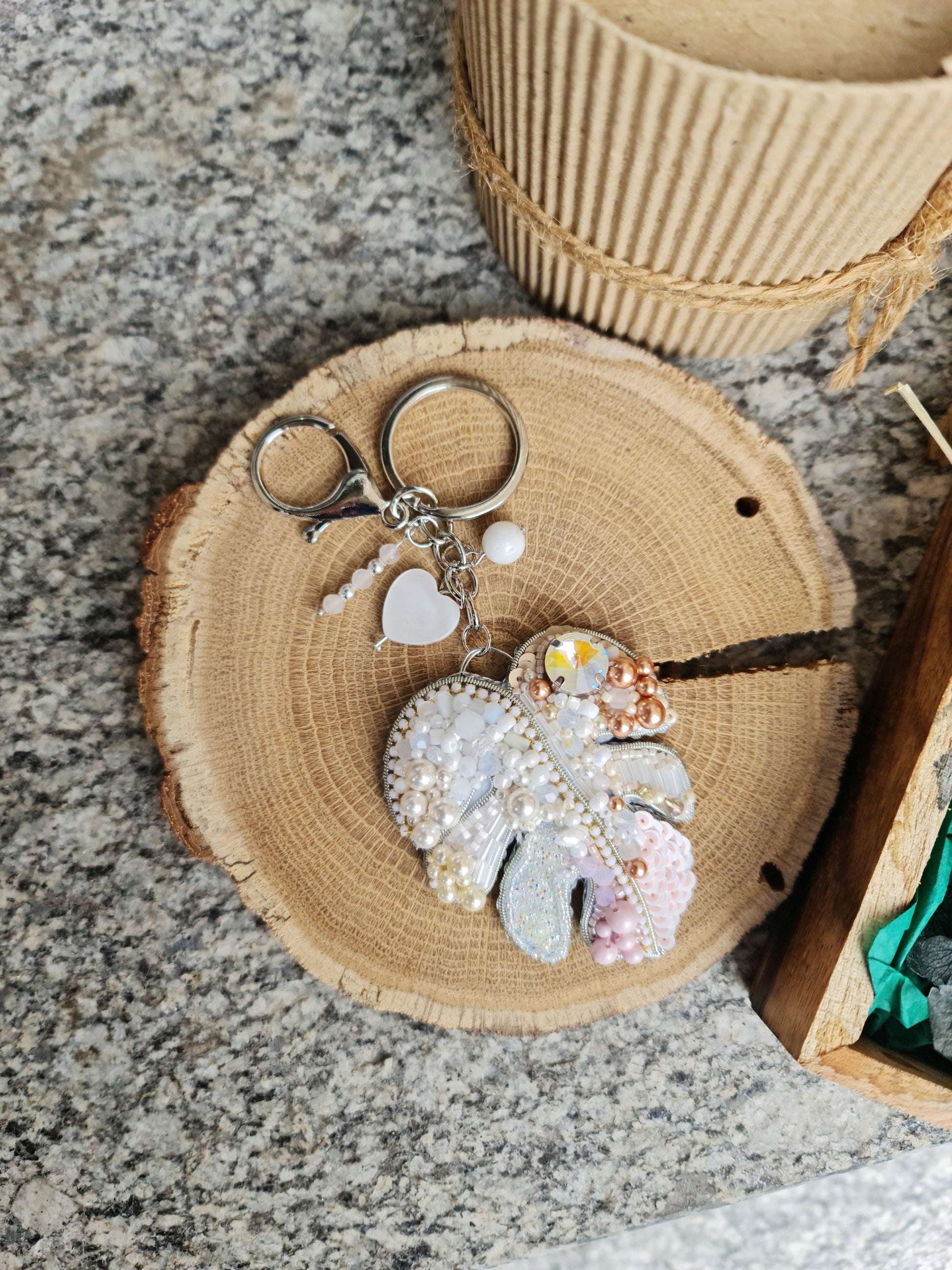 Monstera Leaf Beaded Brooch or Keychain