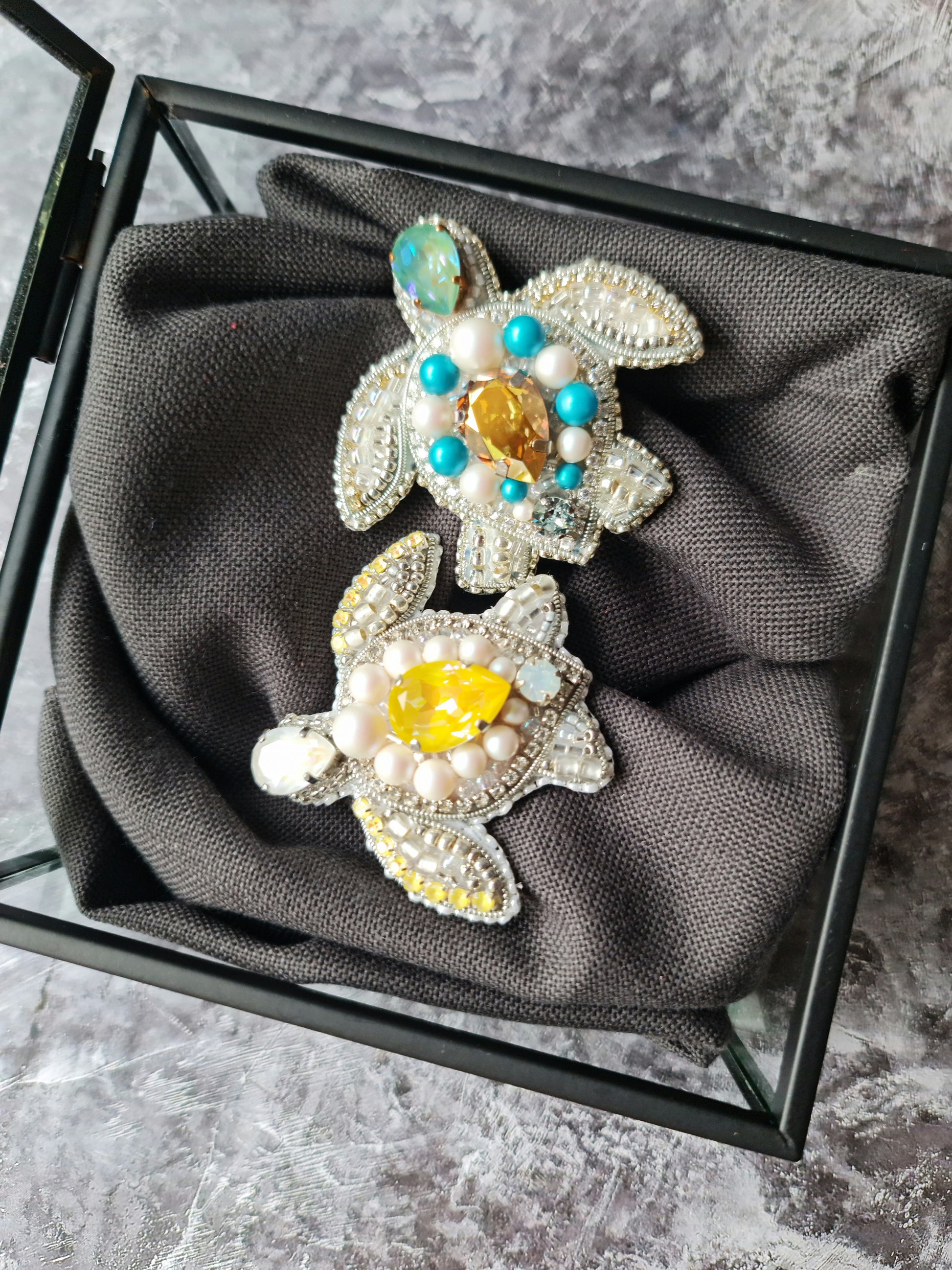 Sea Turtle Beaded Brooch