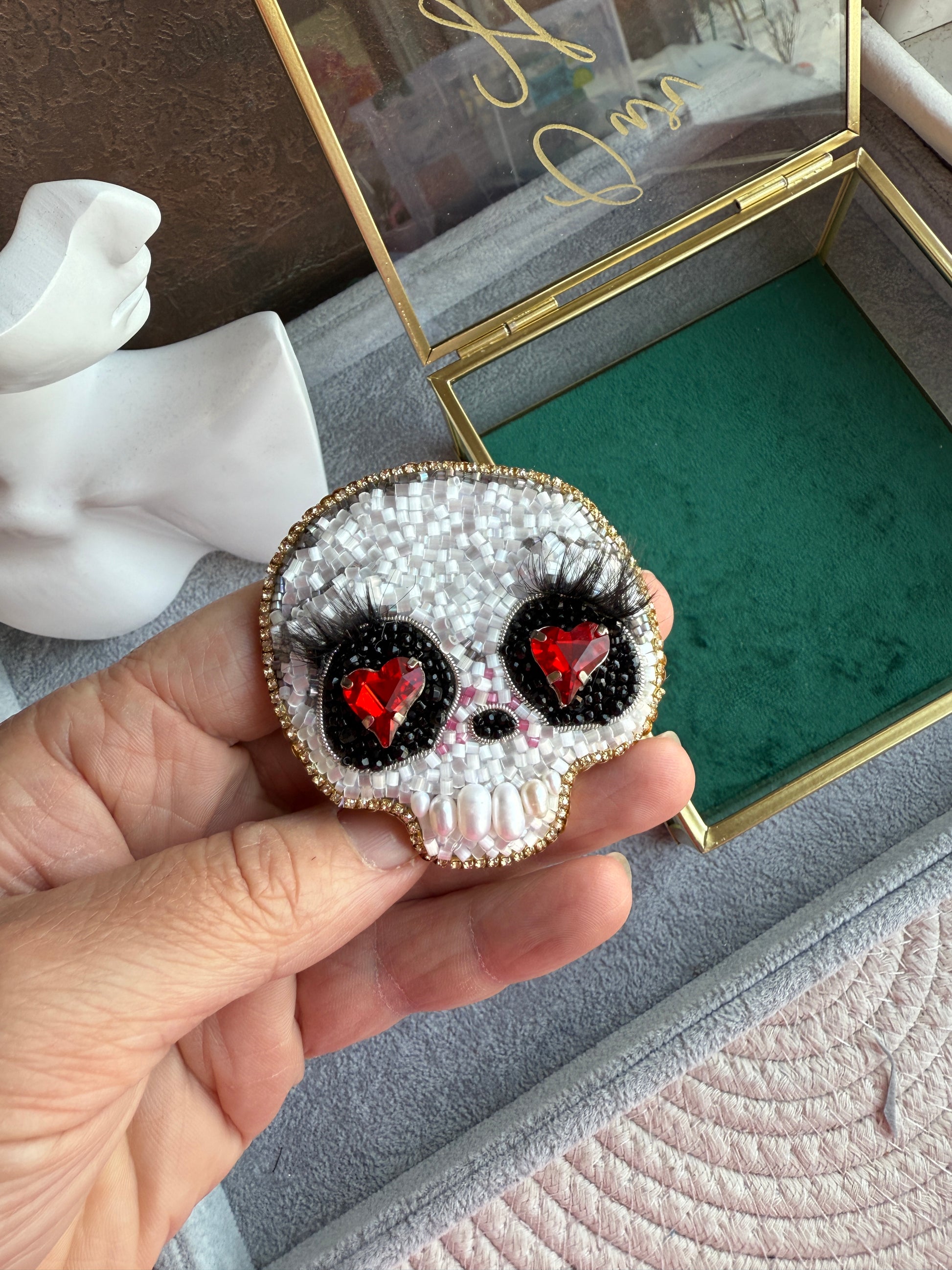 Skull Heart Eyes Beaded Brooch
