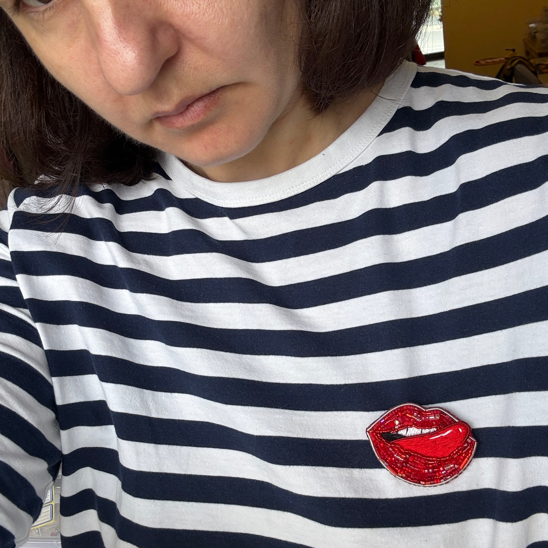 Red lips tongue beaded brooch hand embroidered with crystal details