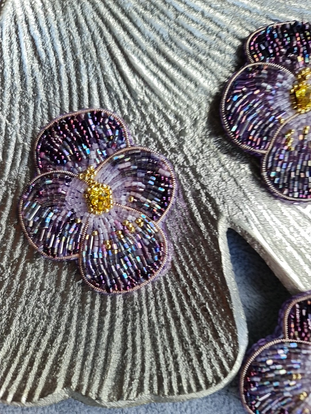 Pansies beaded brooch, flower nature jewelry, valentine gift
