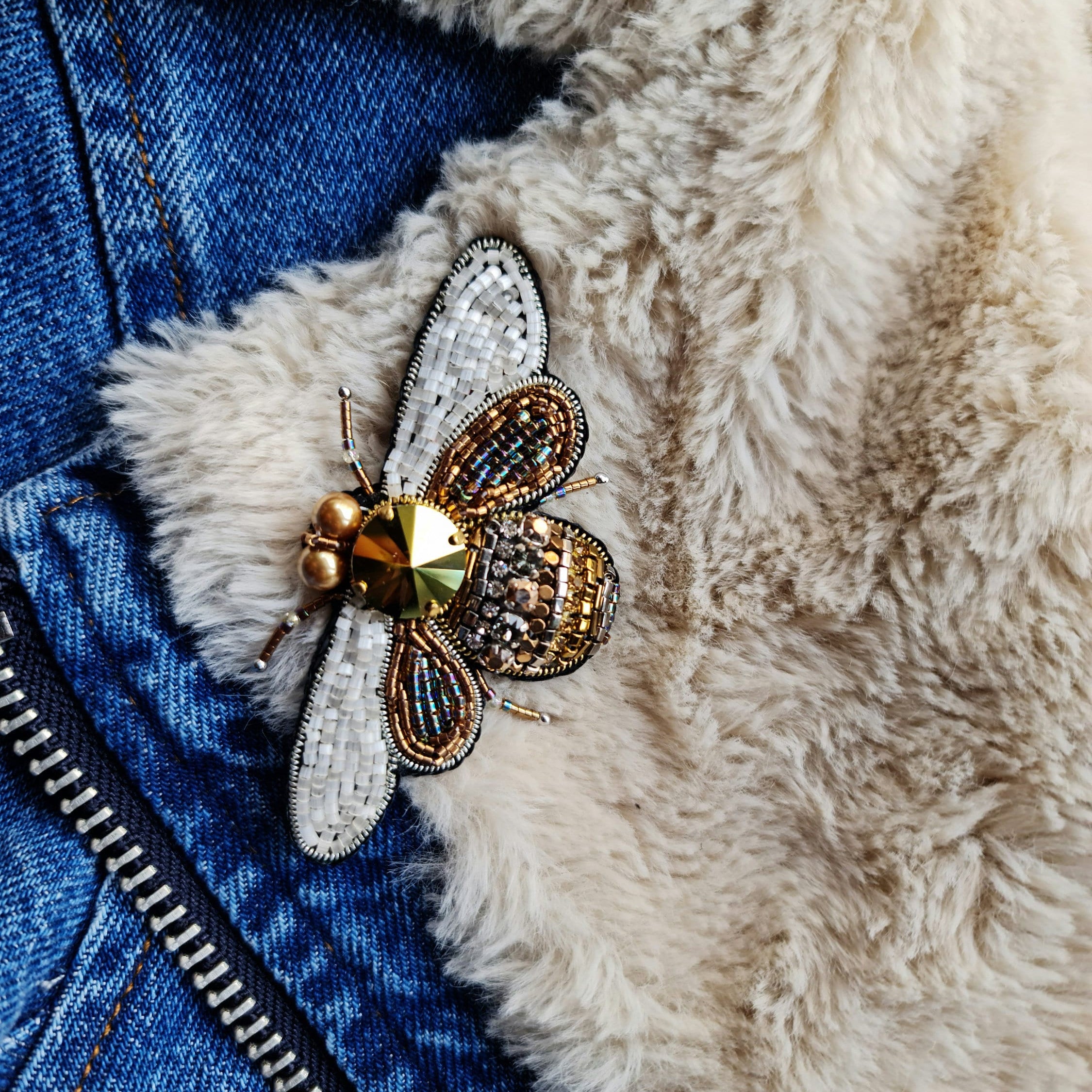 Bee beaded brooch pin, embroidered insect brooch